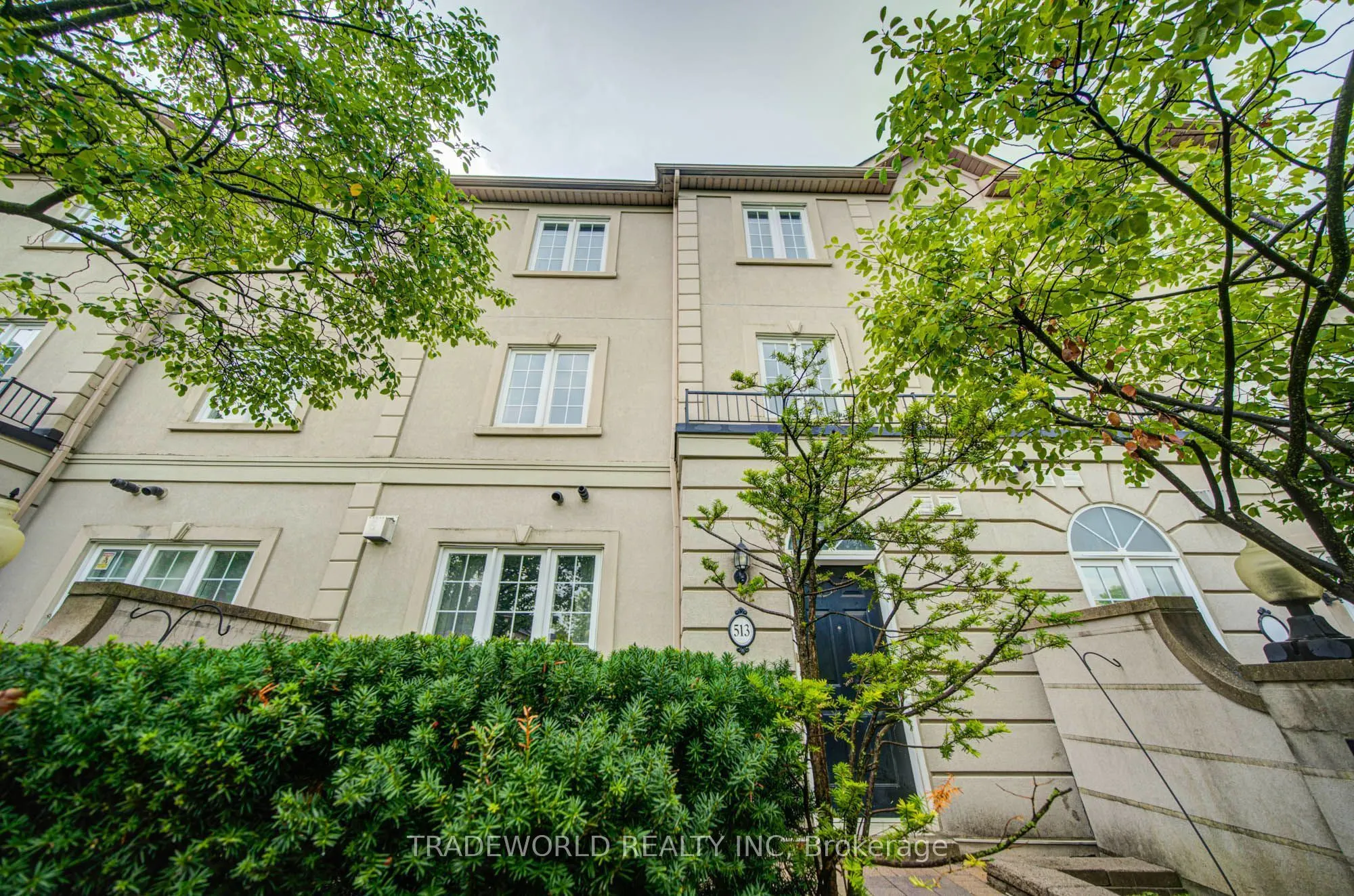 37 Avondale Avenue #513