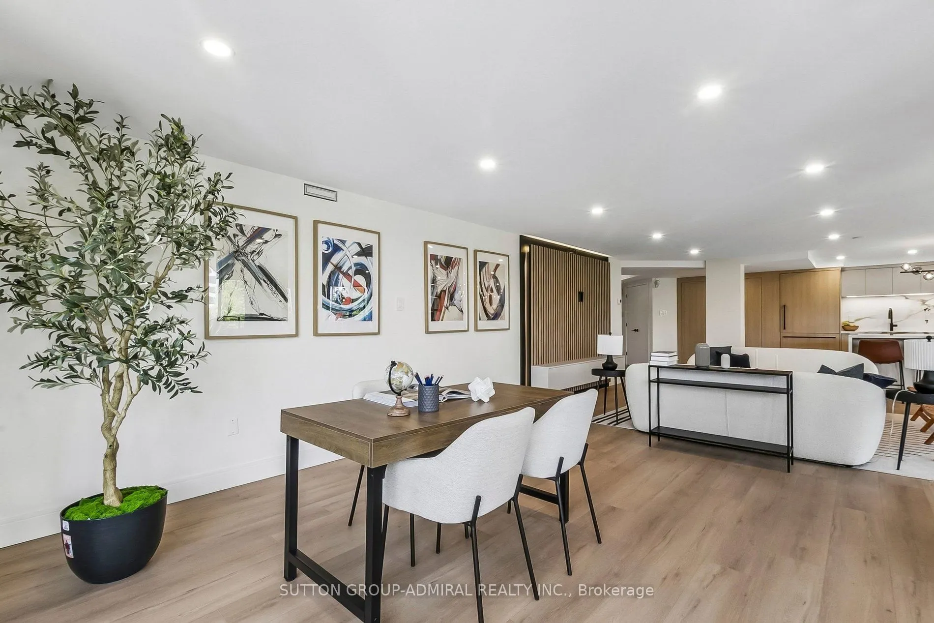 3900 Yonge Street #301