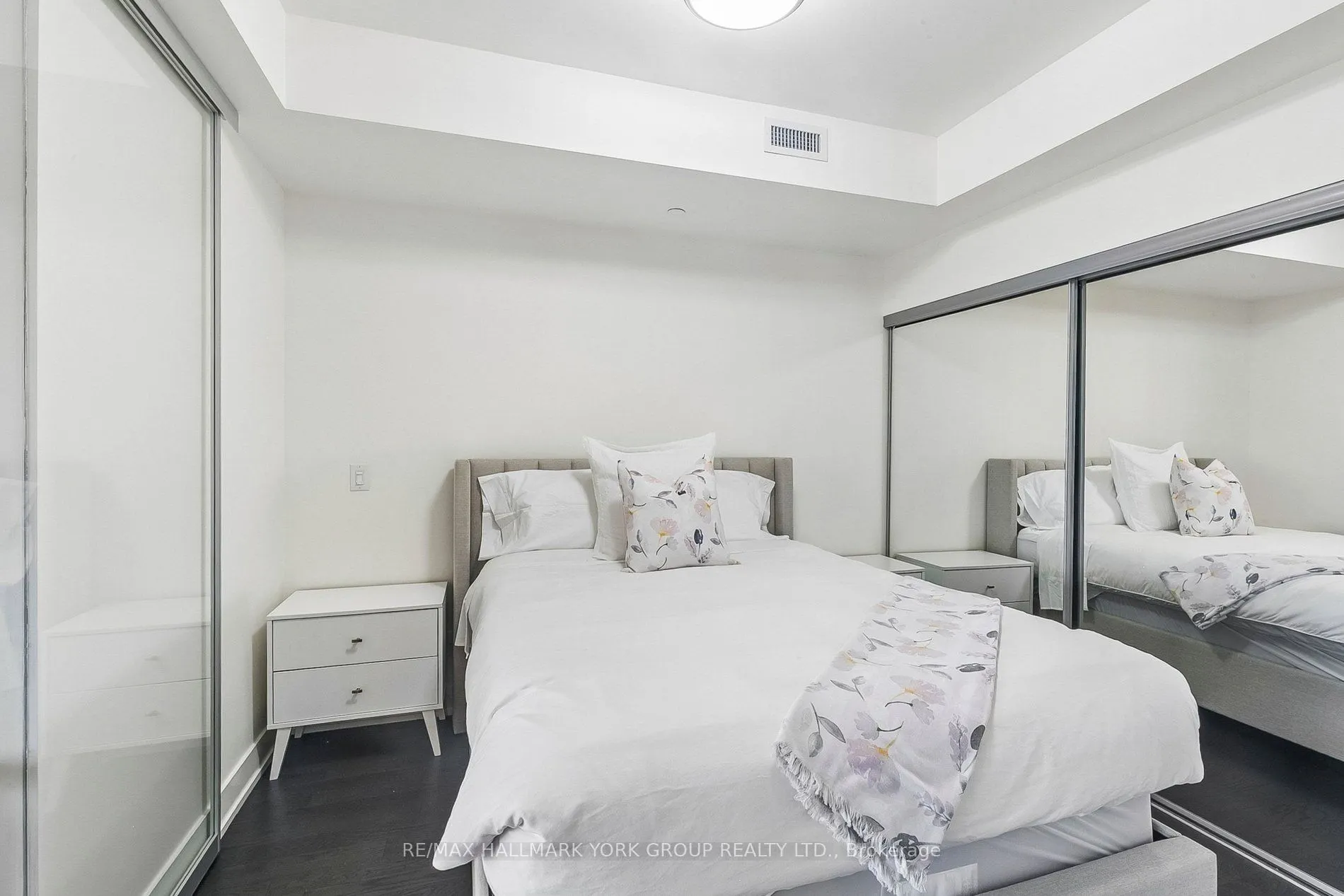 3018 Yonge Street #606