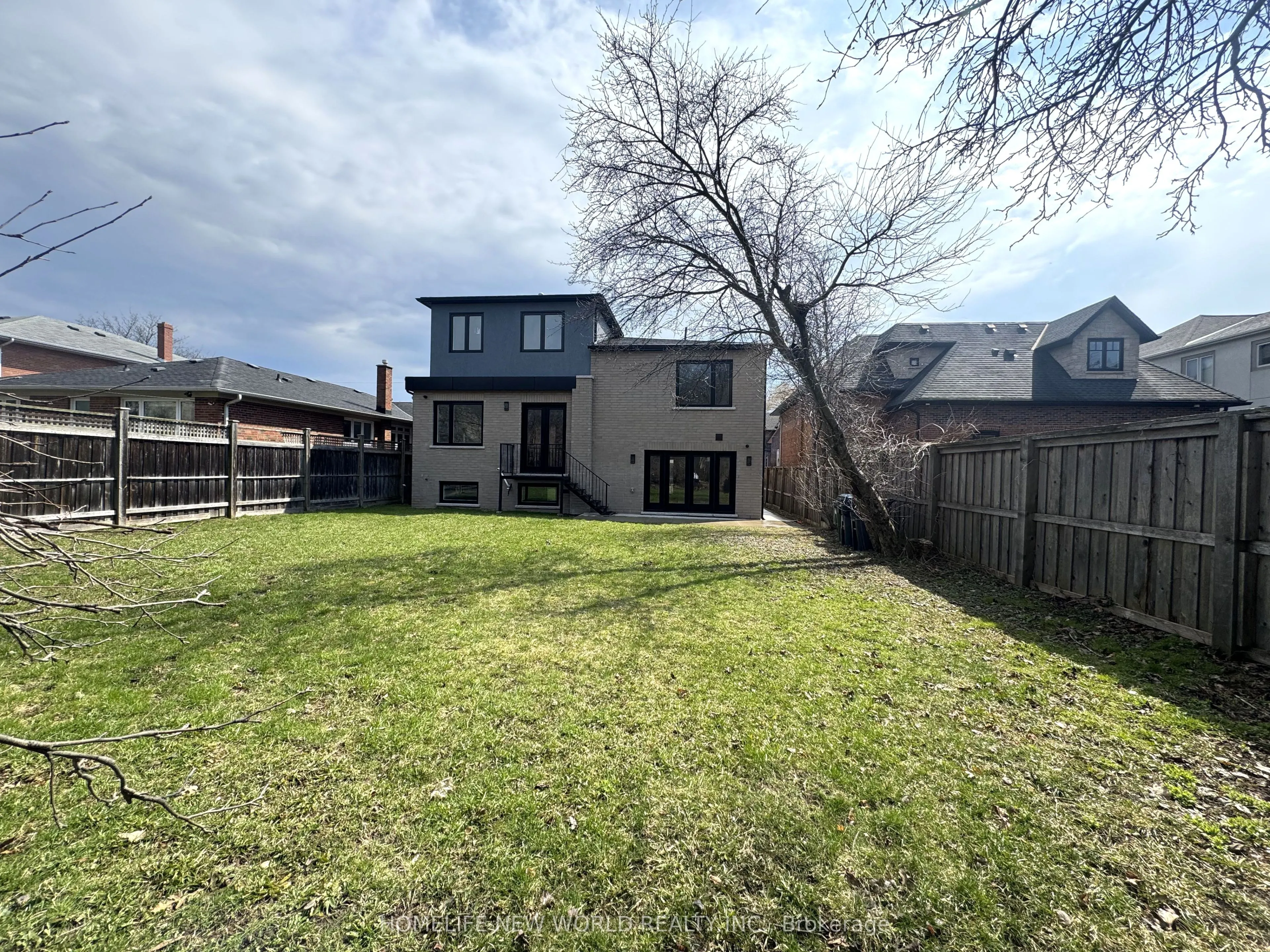 150 Viewmount Avenue