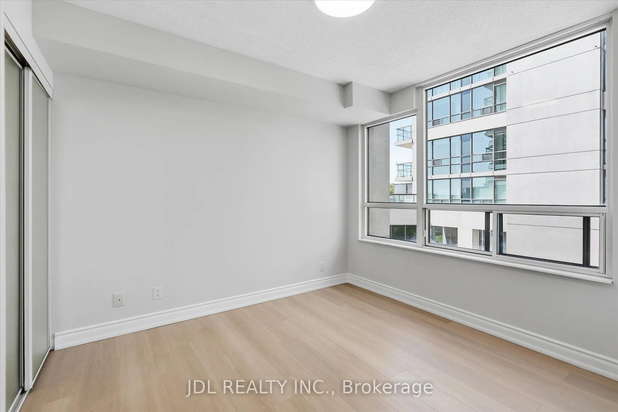 503 Beecroft Road #516