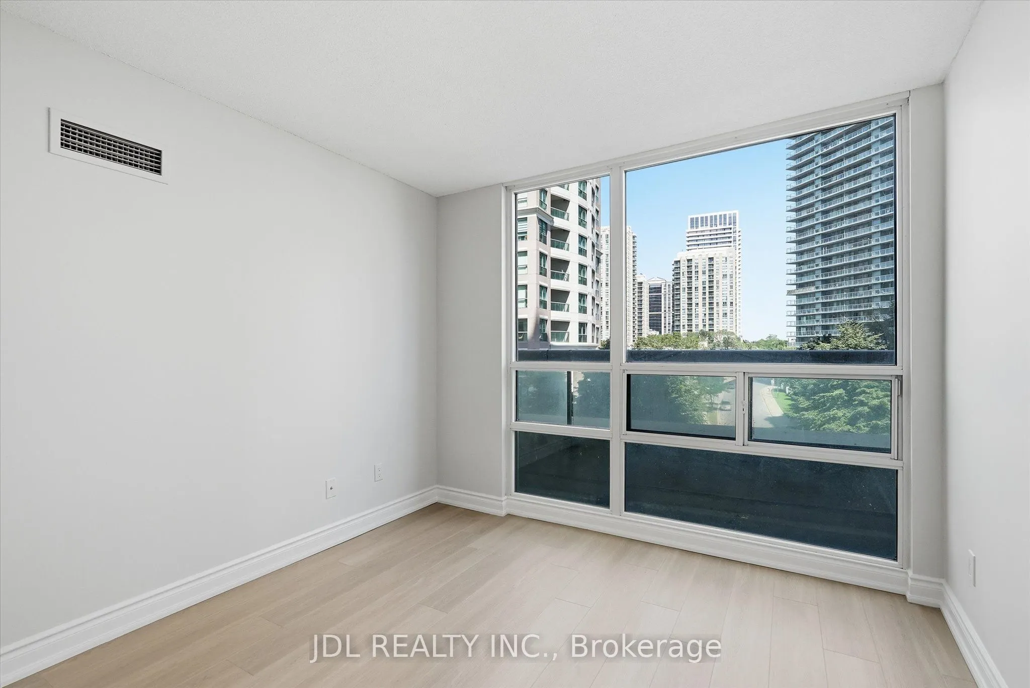 503 Beecroft Road #516