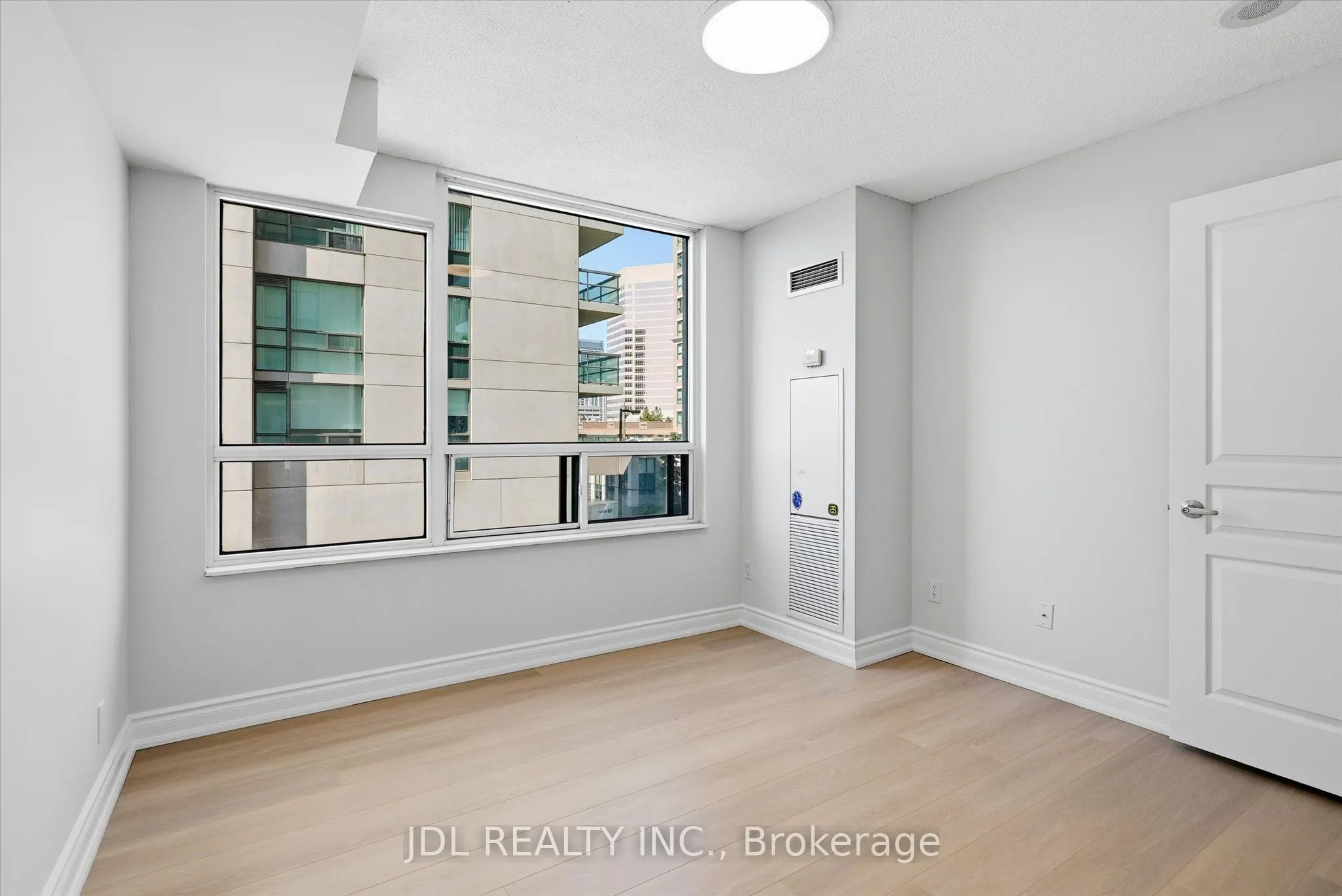 503 Beecroft Road #516