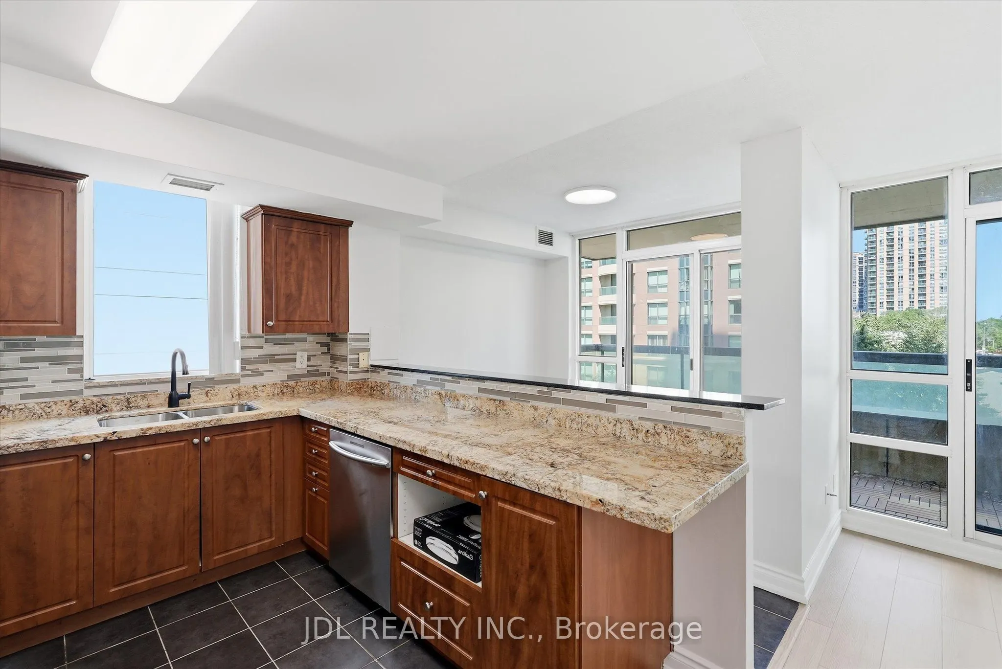 503 Beecroft Road #516