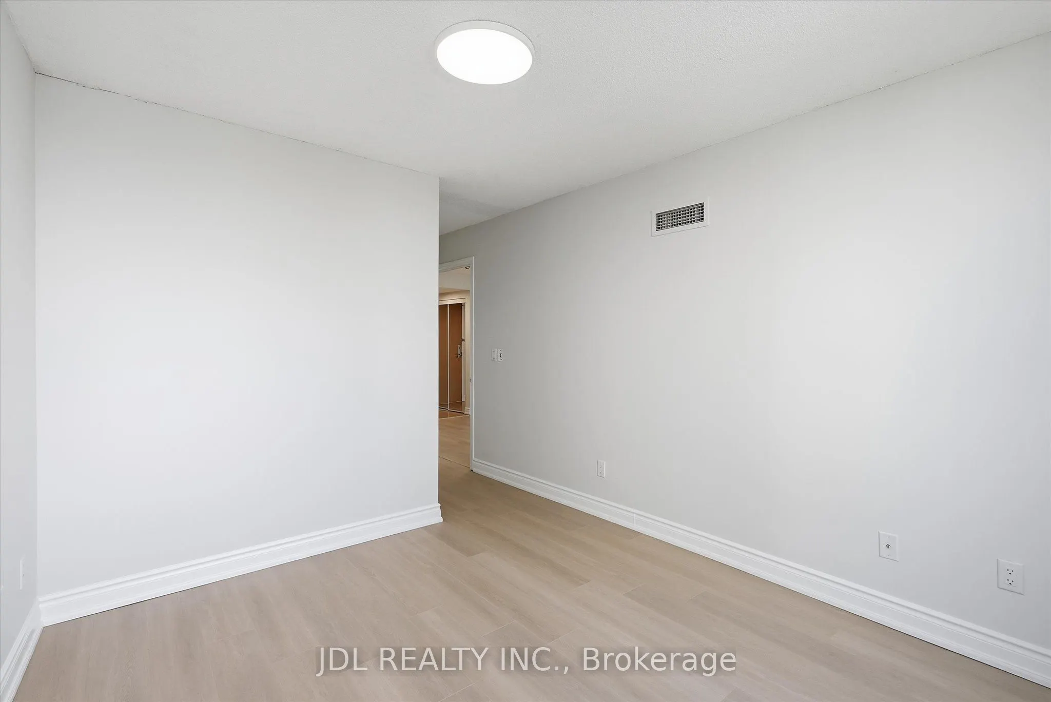 503 Beecroft Road #516