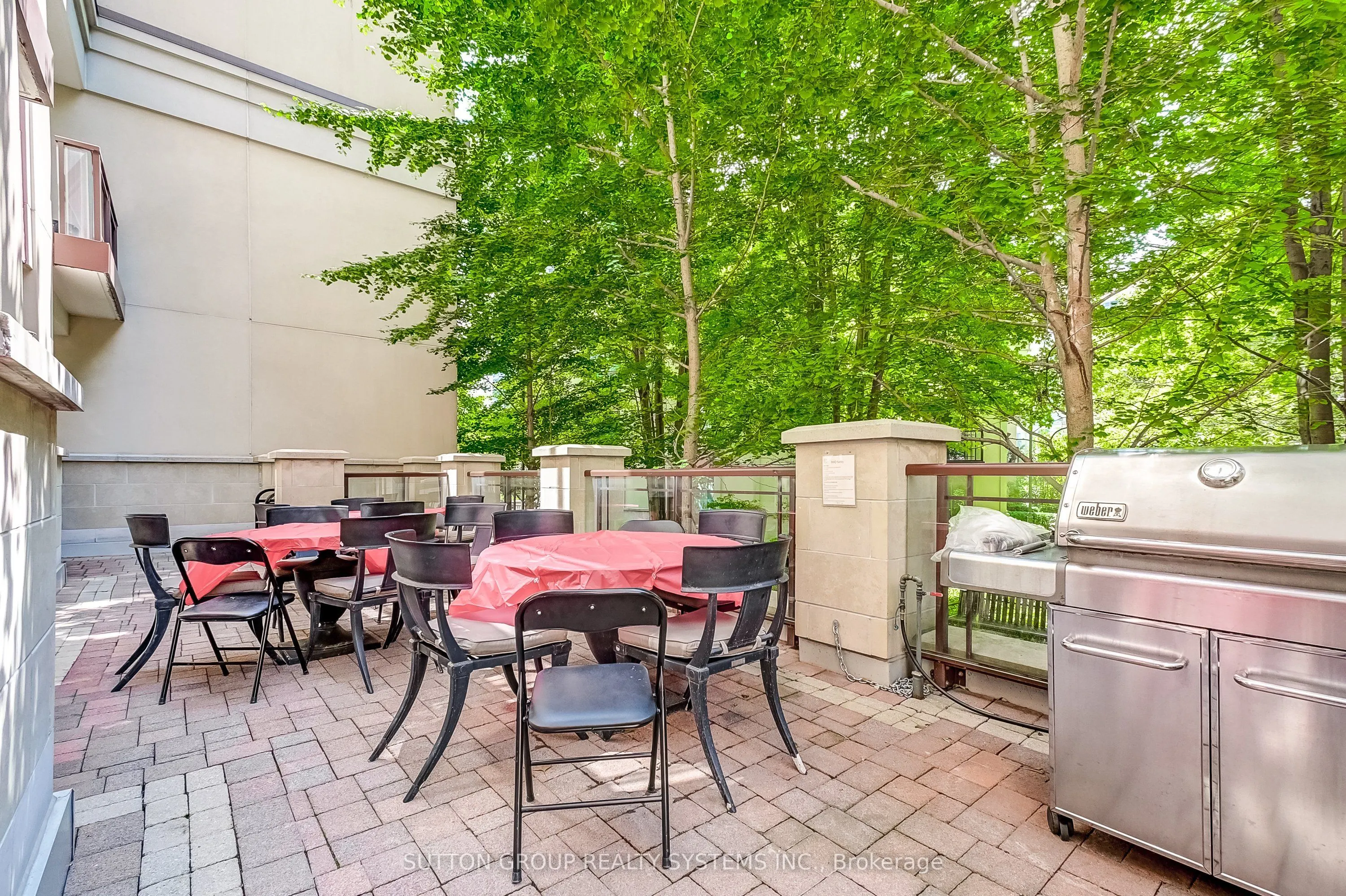15 Rean Drive #408