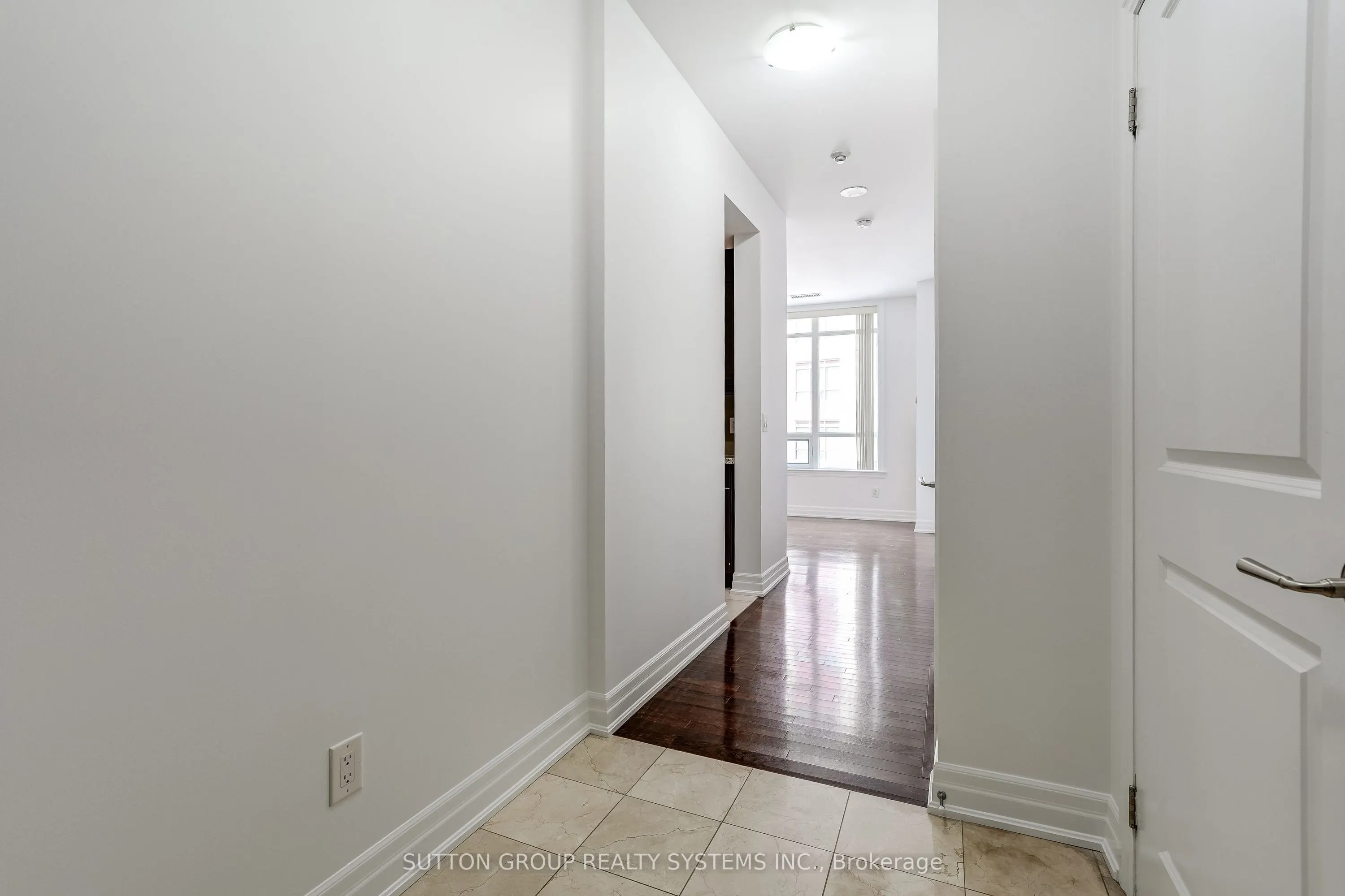 15 Rean Drive #408