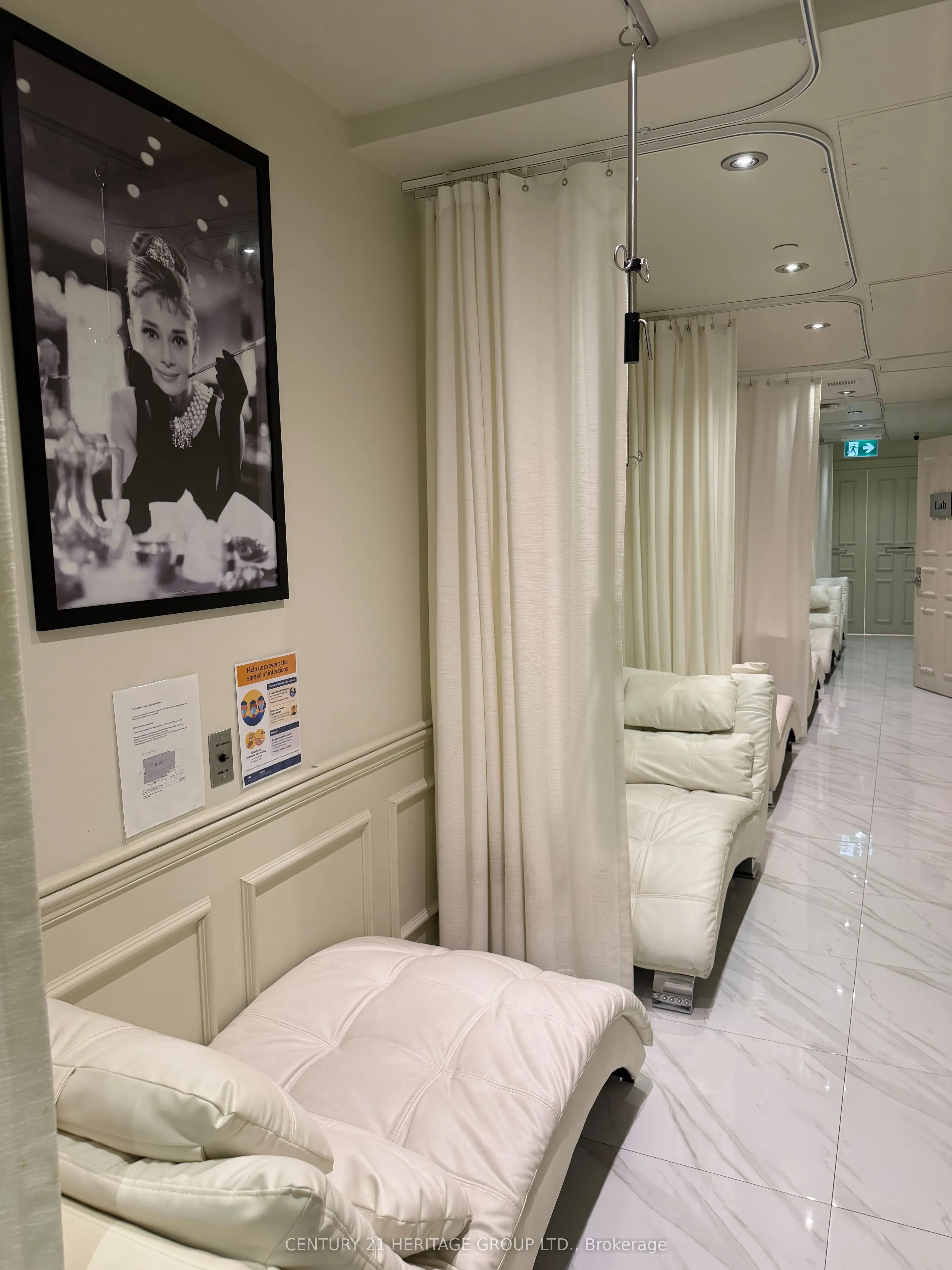 55 AVENUE Road #2000