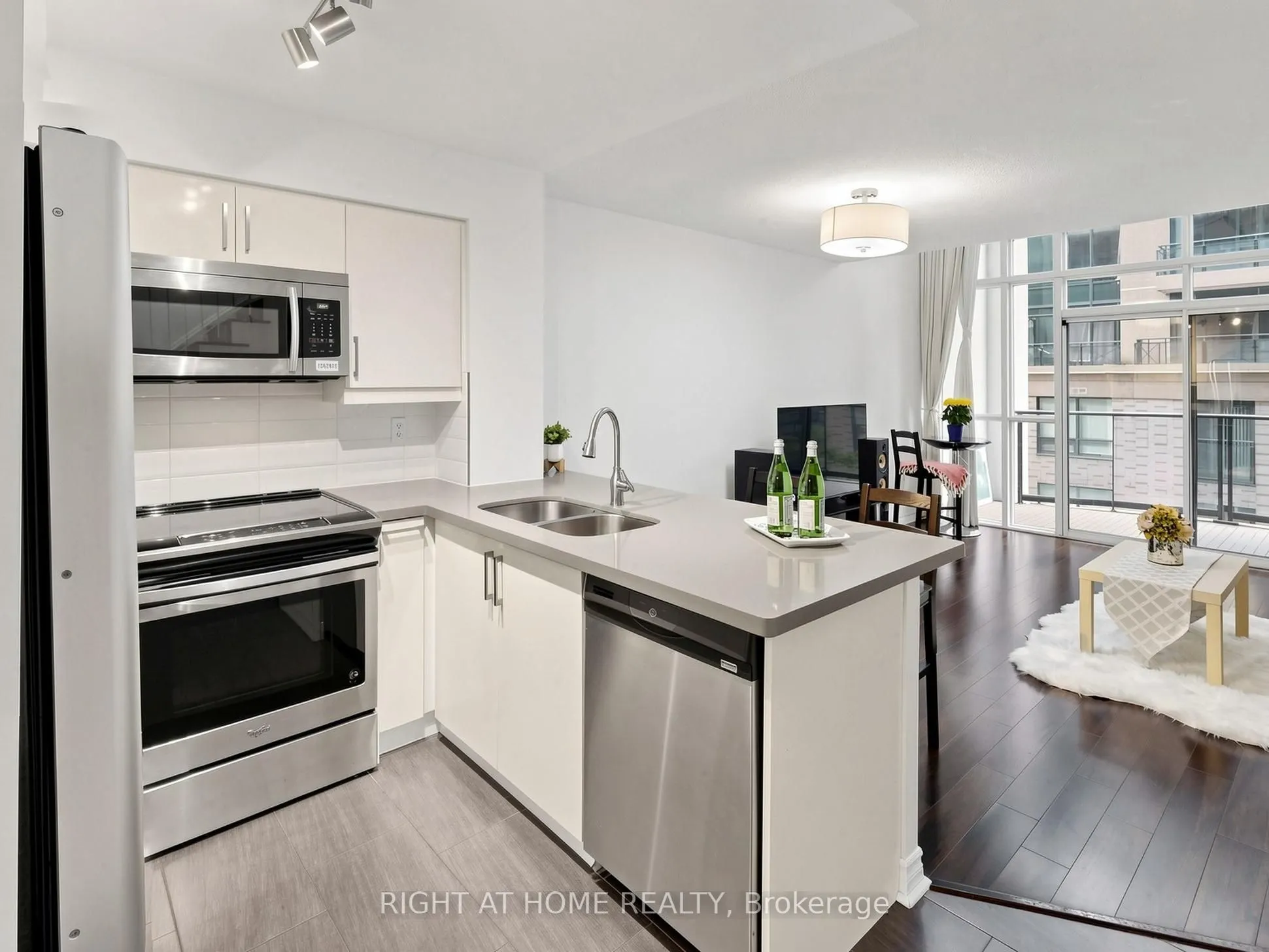 30 Hayden Street #404
