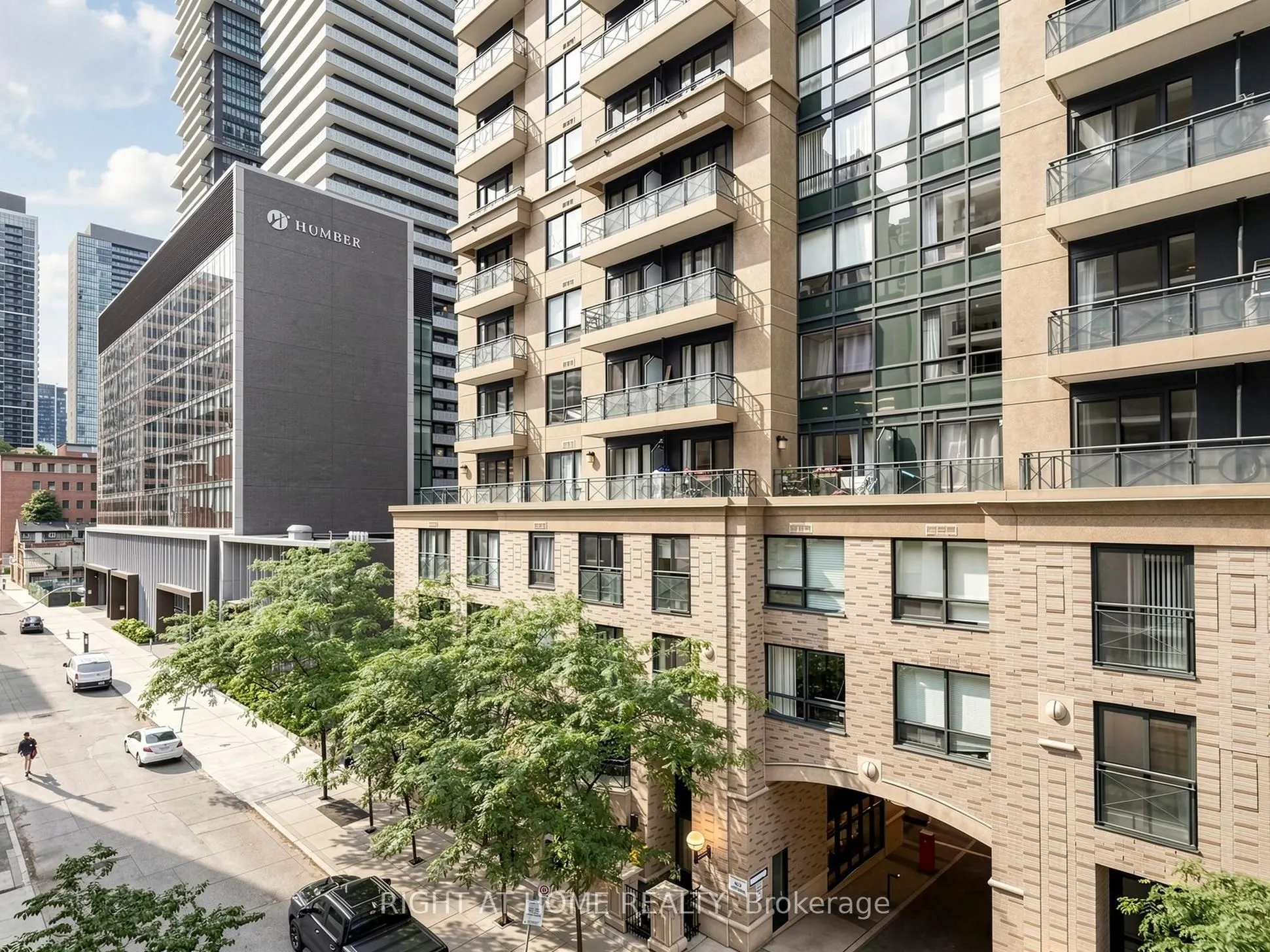 30 Hayden Street #404