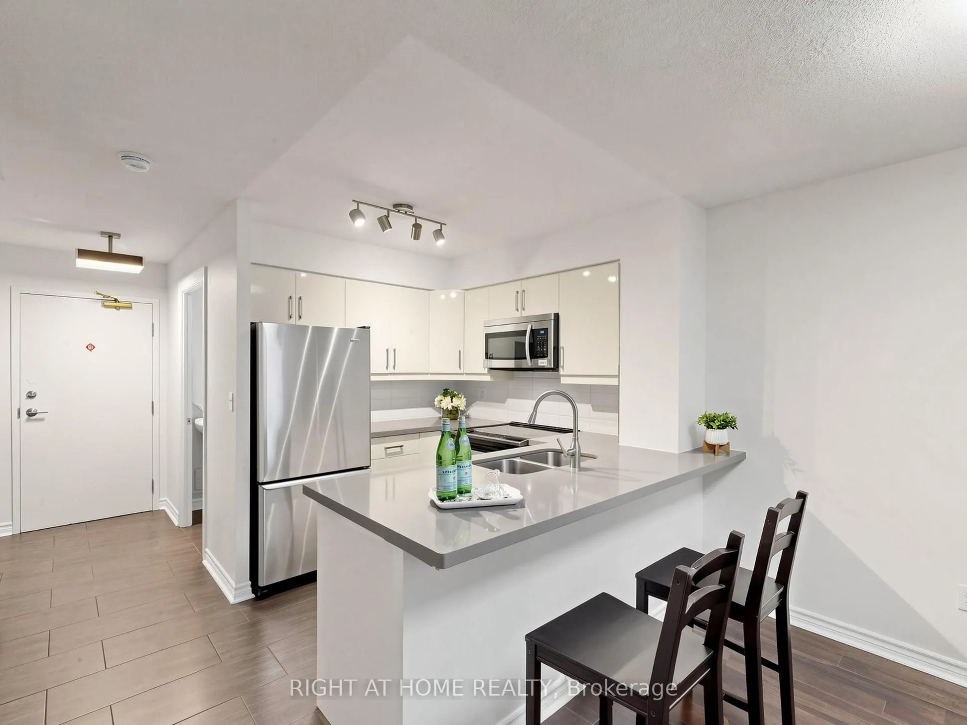 30 Hayden Street #404