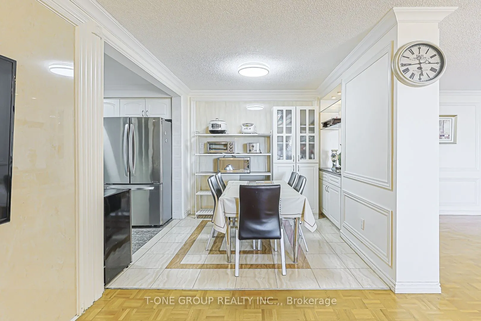 99 CAMERON Street #901