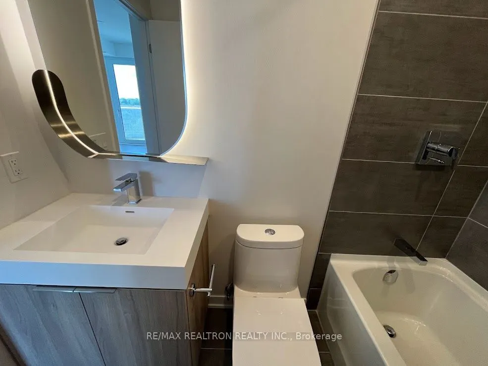 15 Holmes Avenue #509
