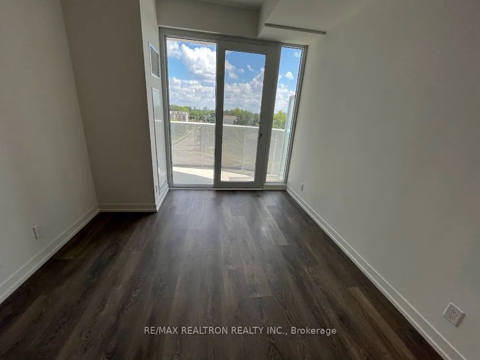 15 Holmes Avenue #509