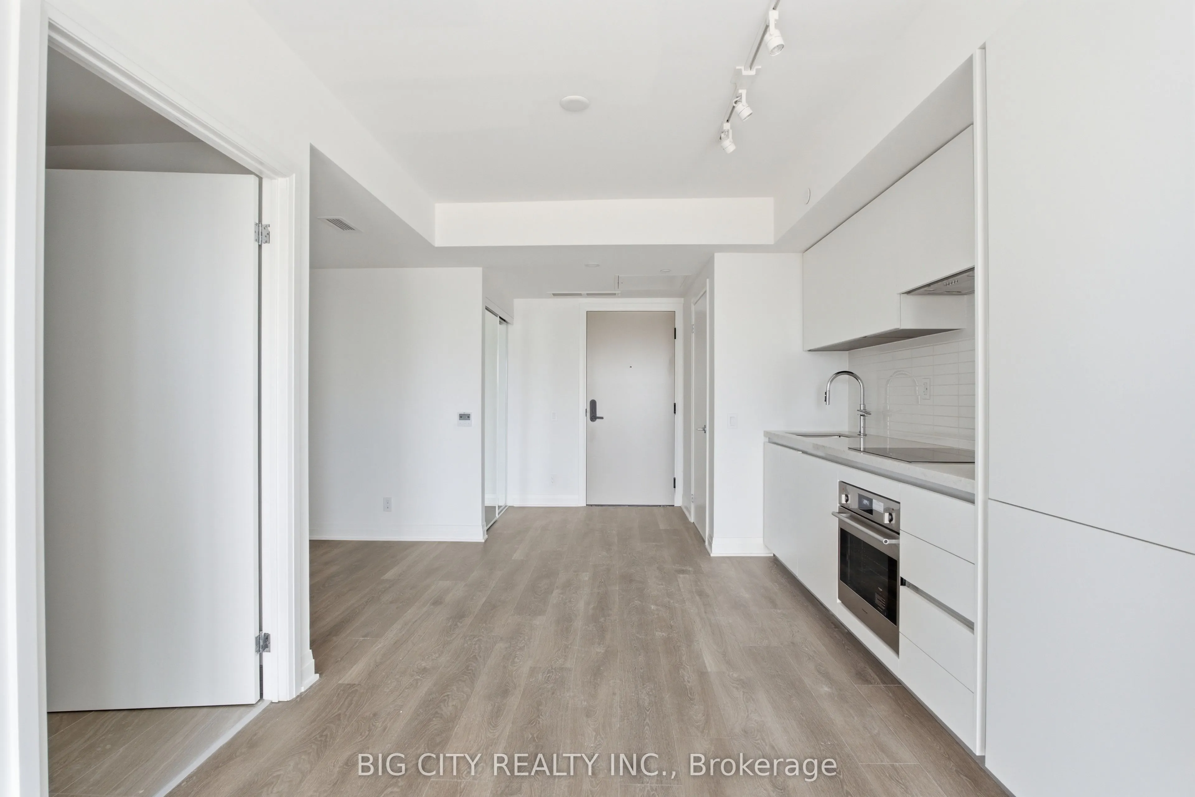 25 Frederick Todd Way #1109