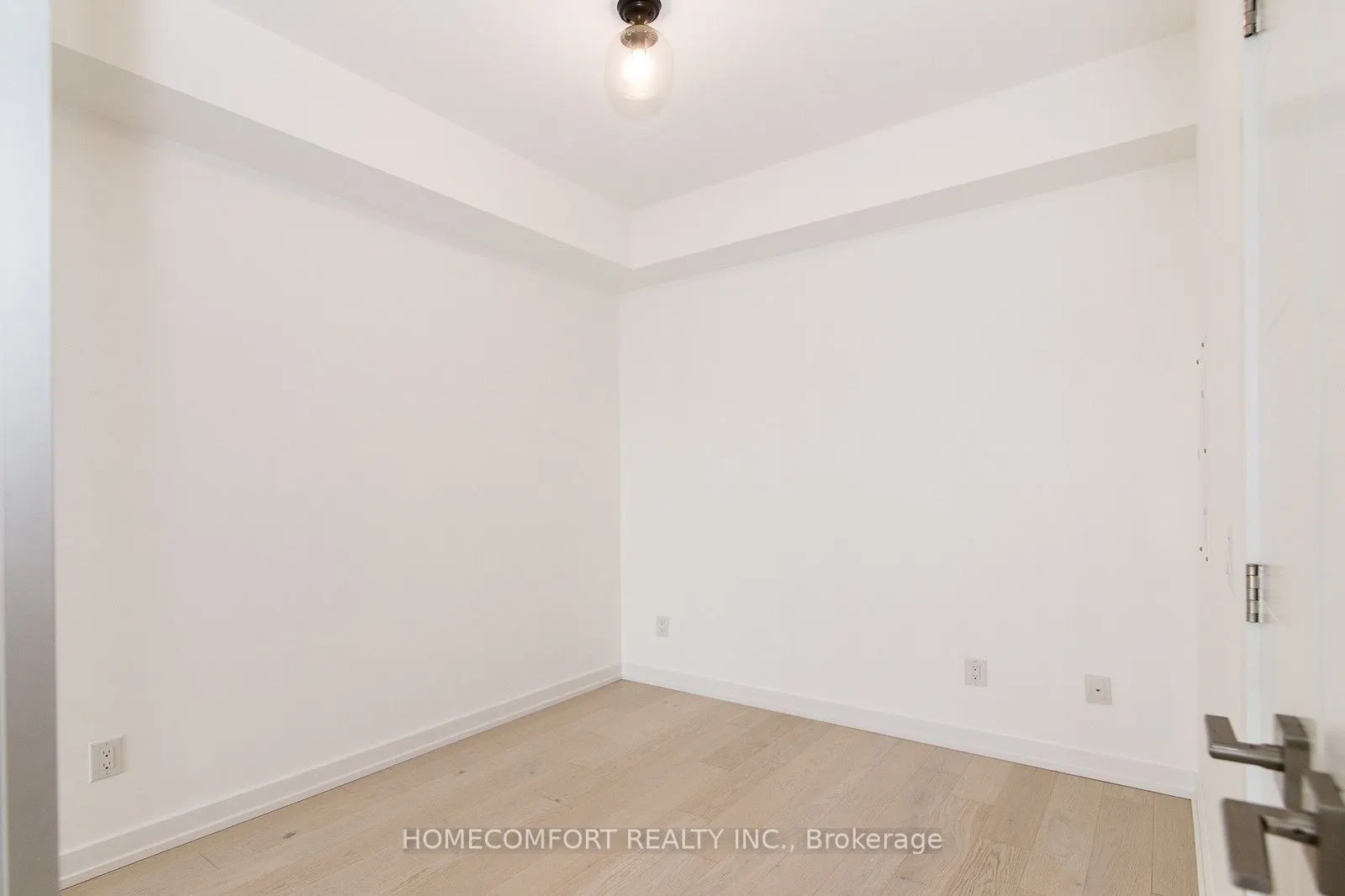 488 University Avenue #4703
