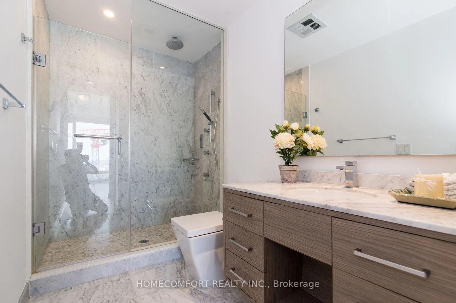 488 University Avenue #4703