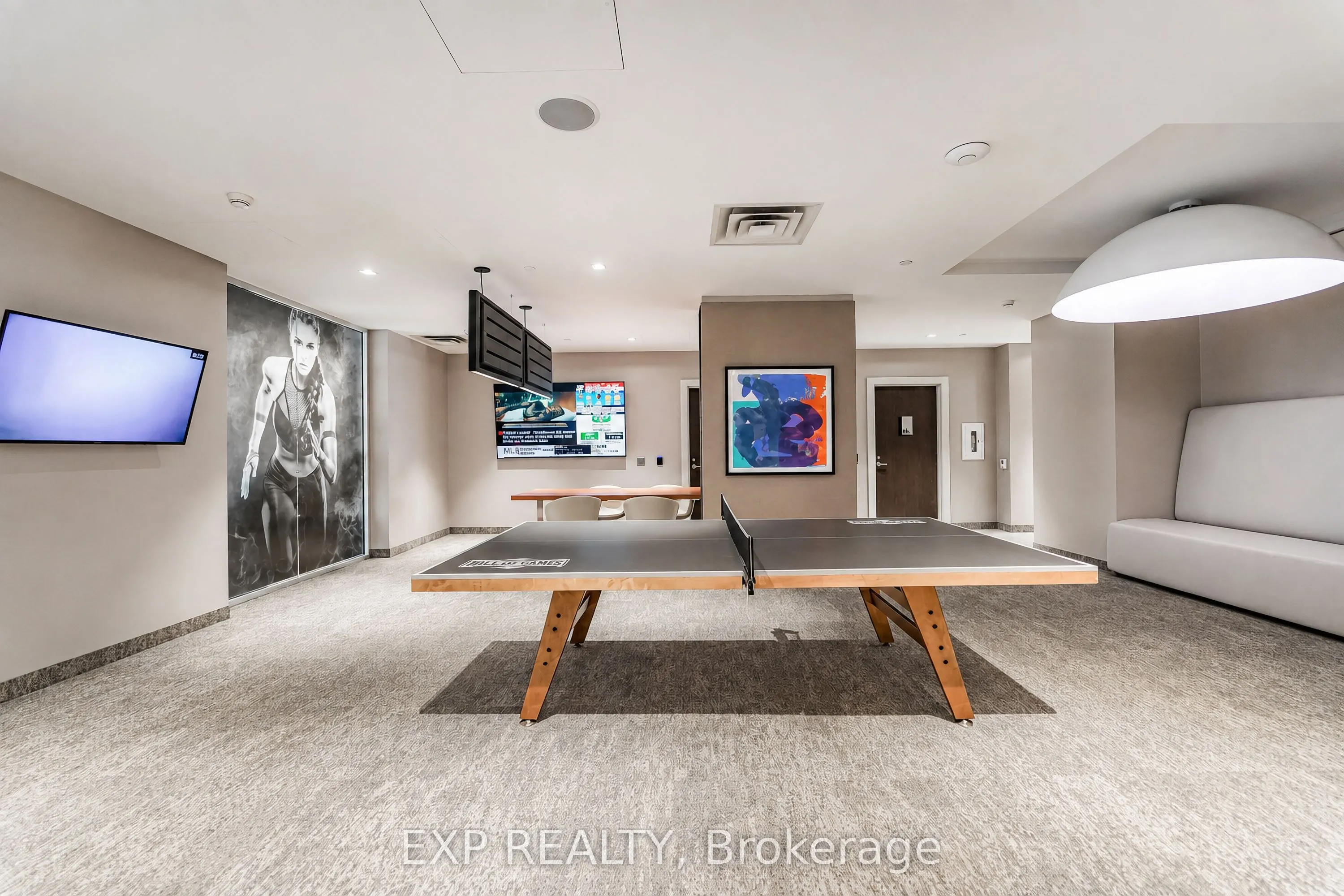 219 Dundas Street E #610