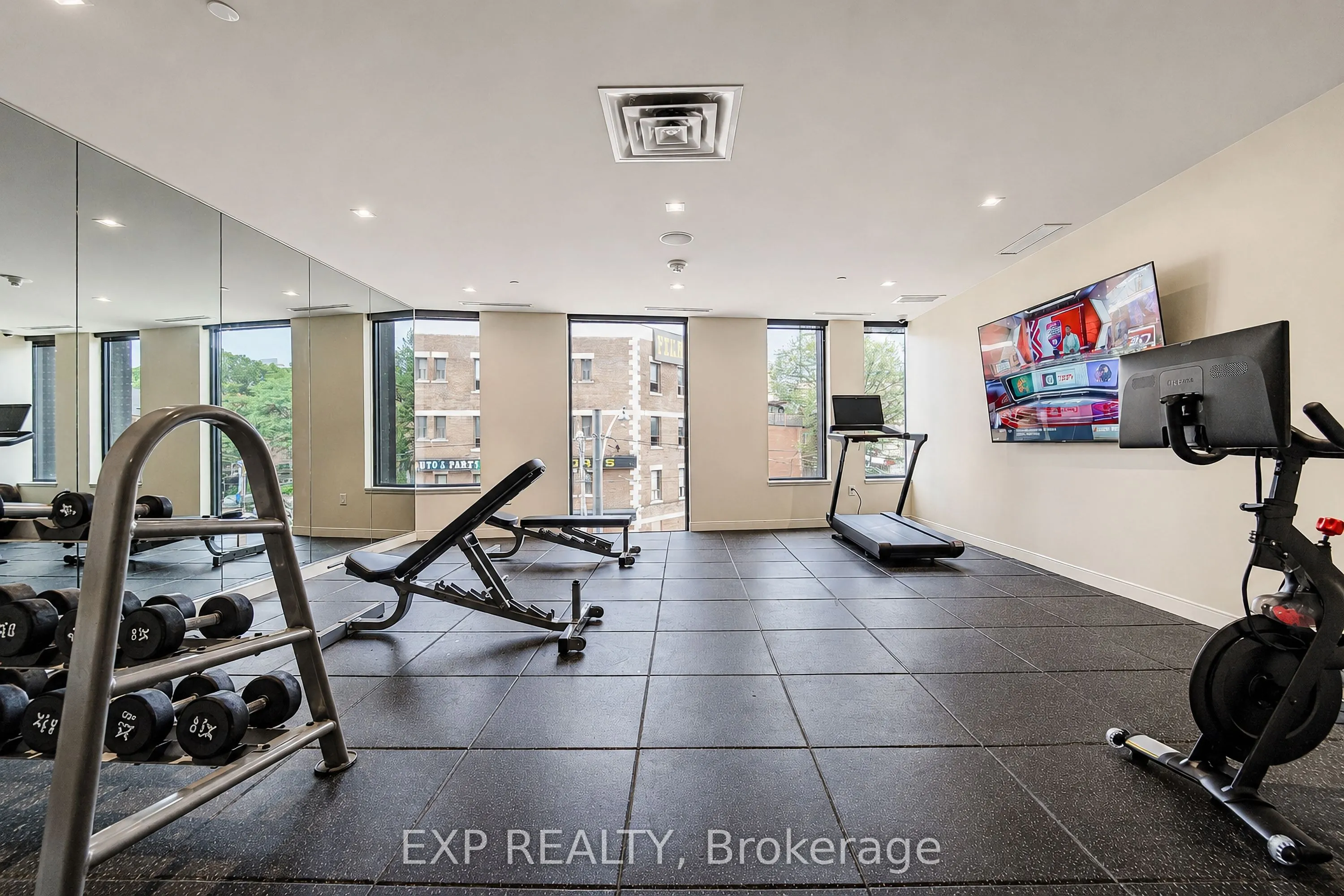 219 Dundas Street E #610