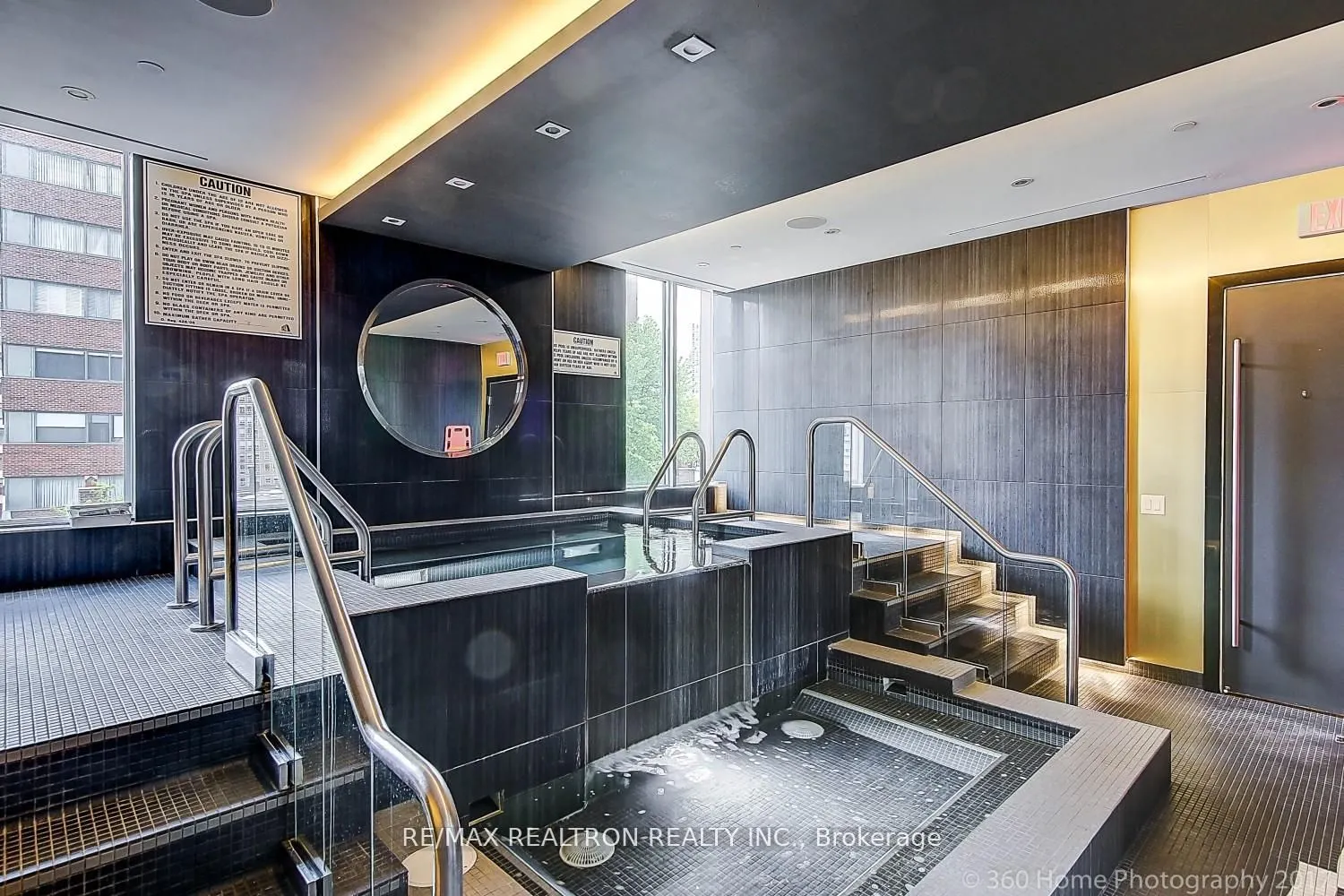 32 DAVENPORT Road #106