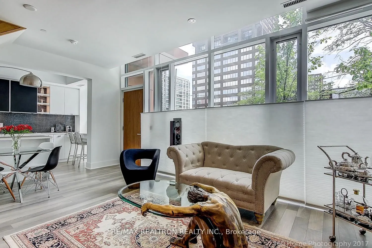 32 DAVENPORT Road #106