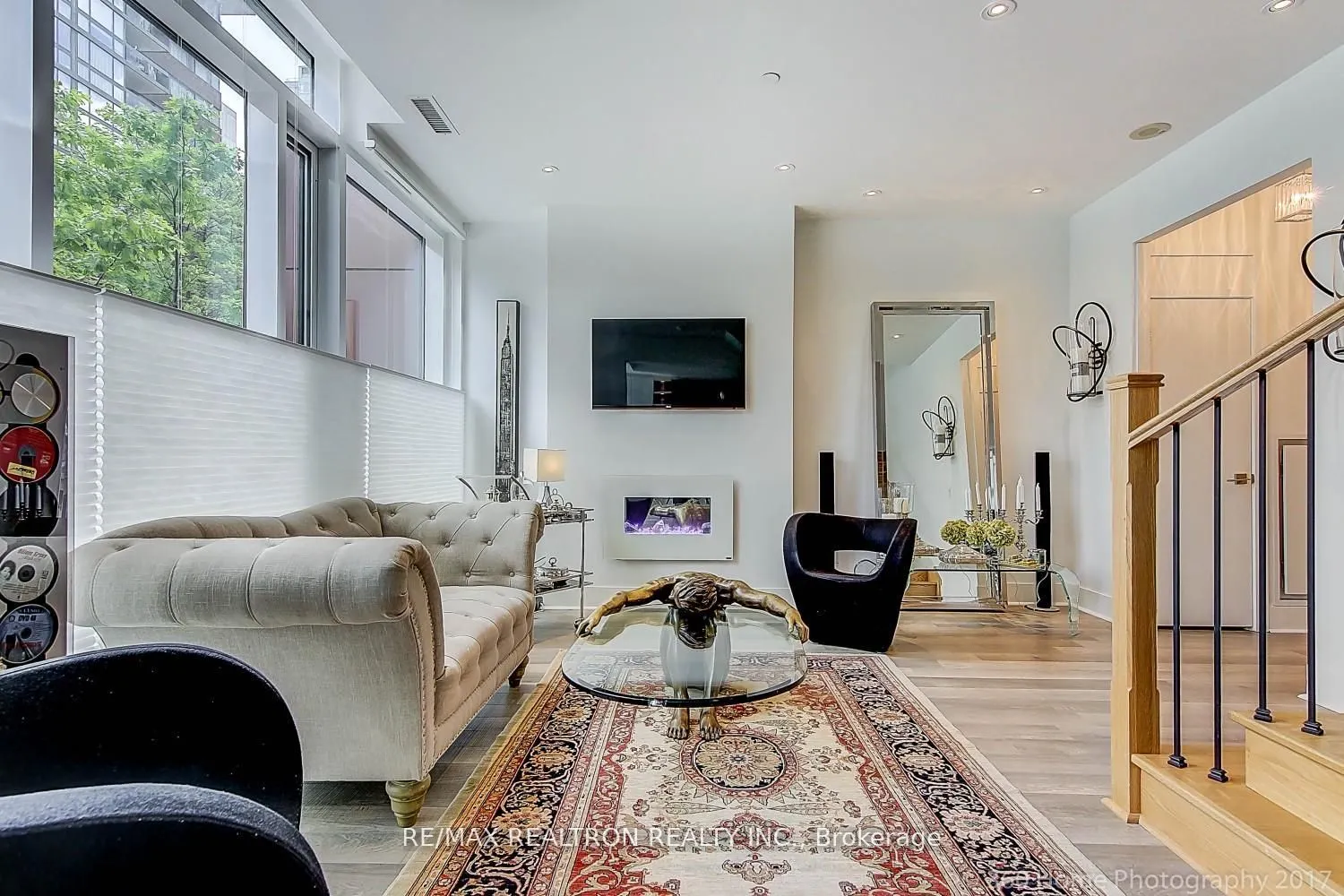 32 DAVENPORT Road #106