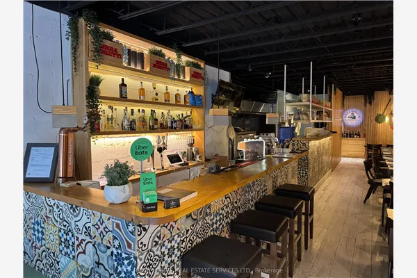 740 King Street W