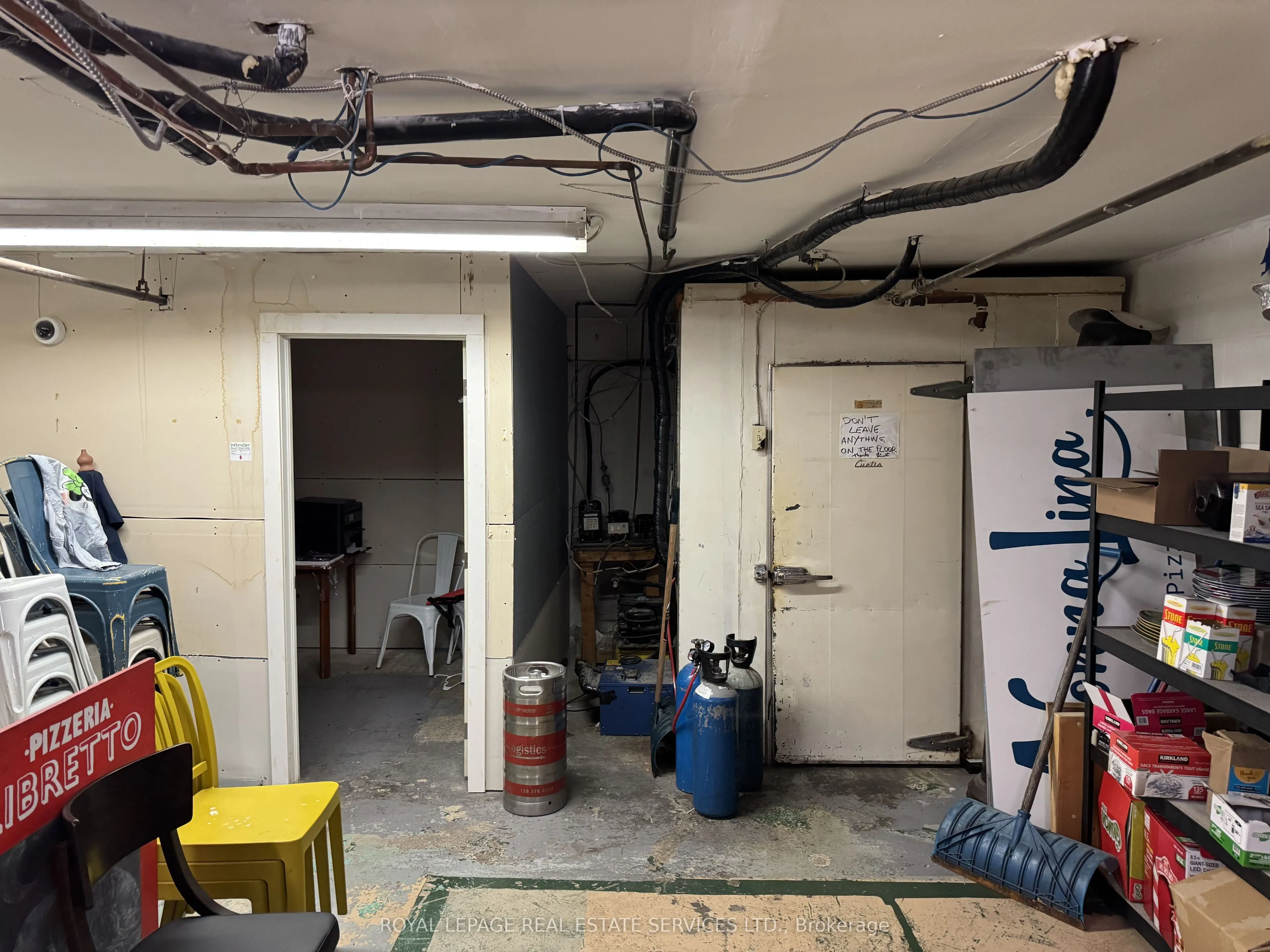 740 King Street W