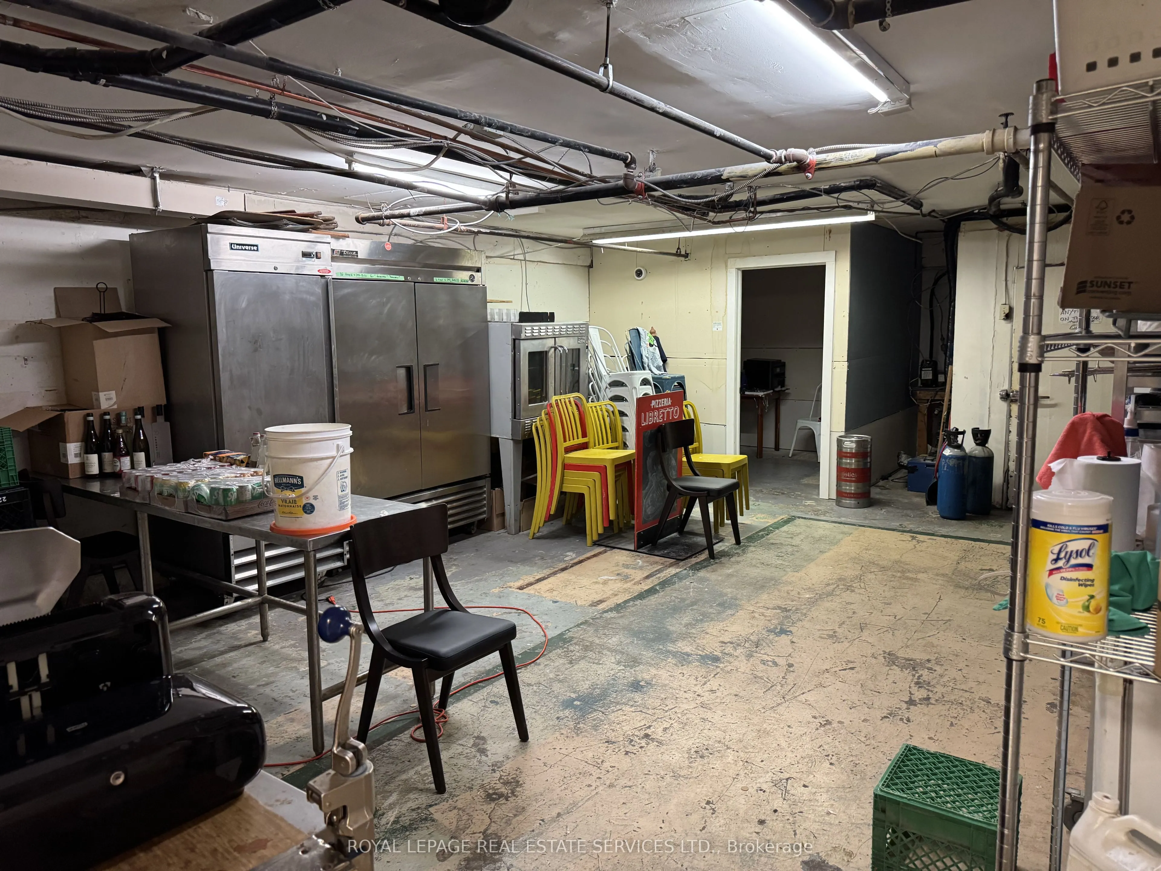 740 King Street W