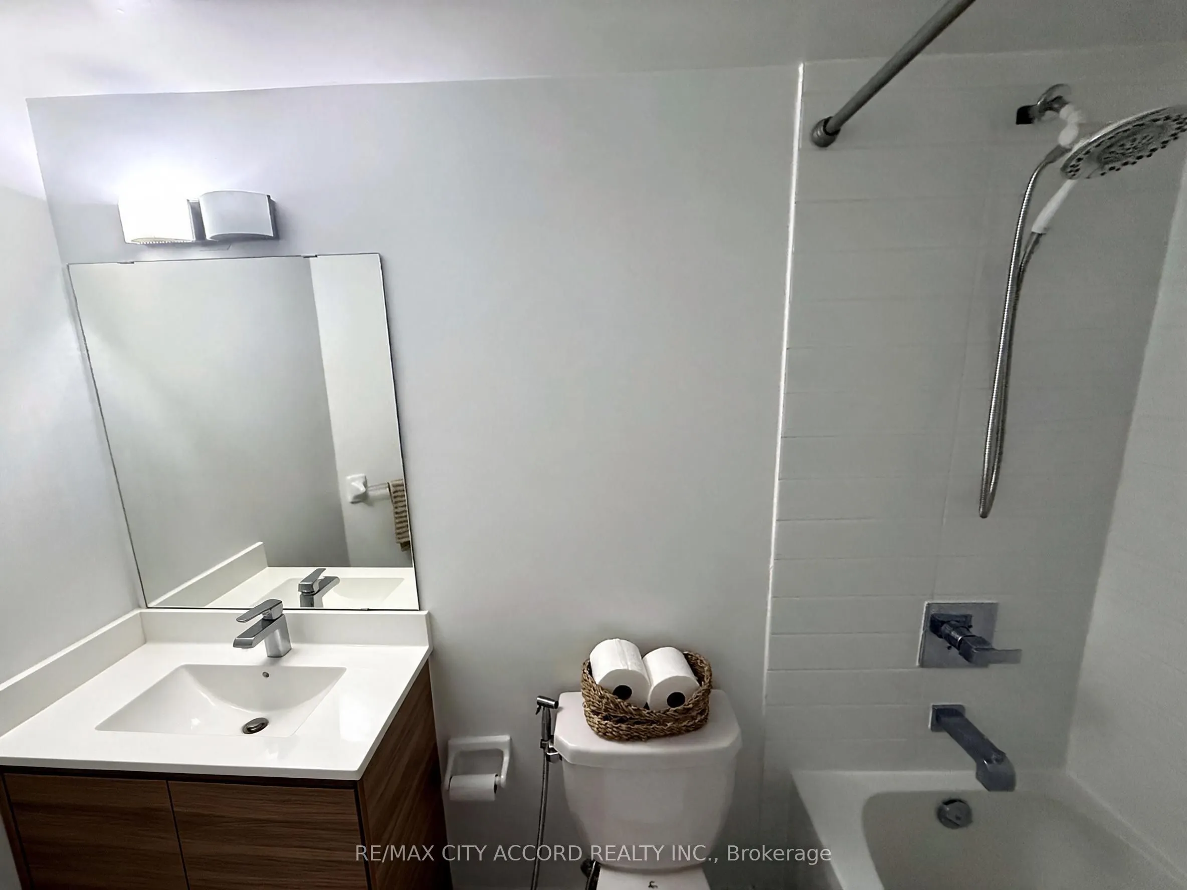 5740 Yonge Street #507