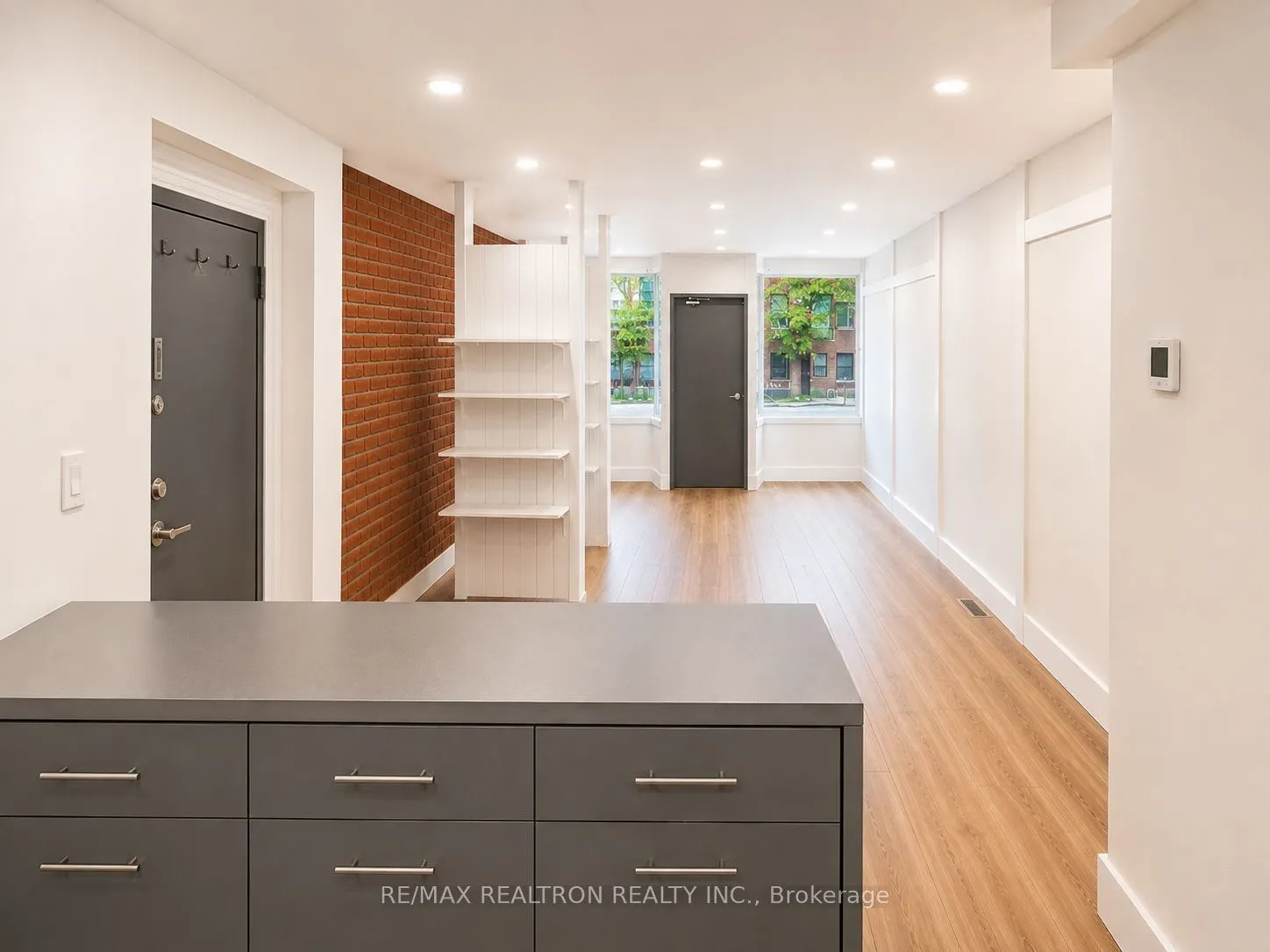 508 Queen Street E