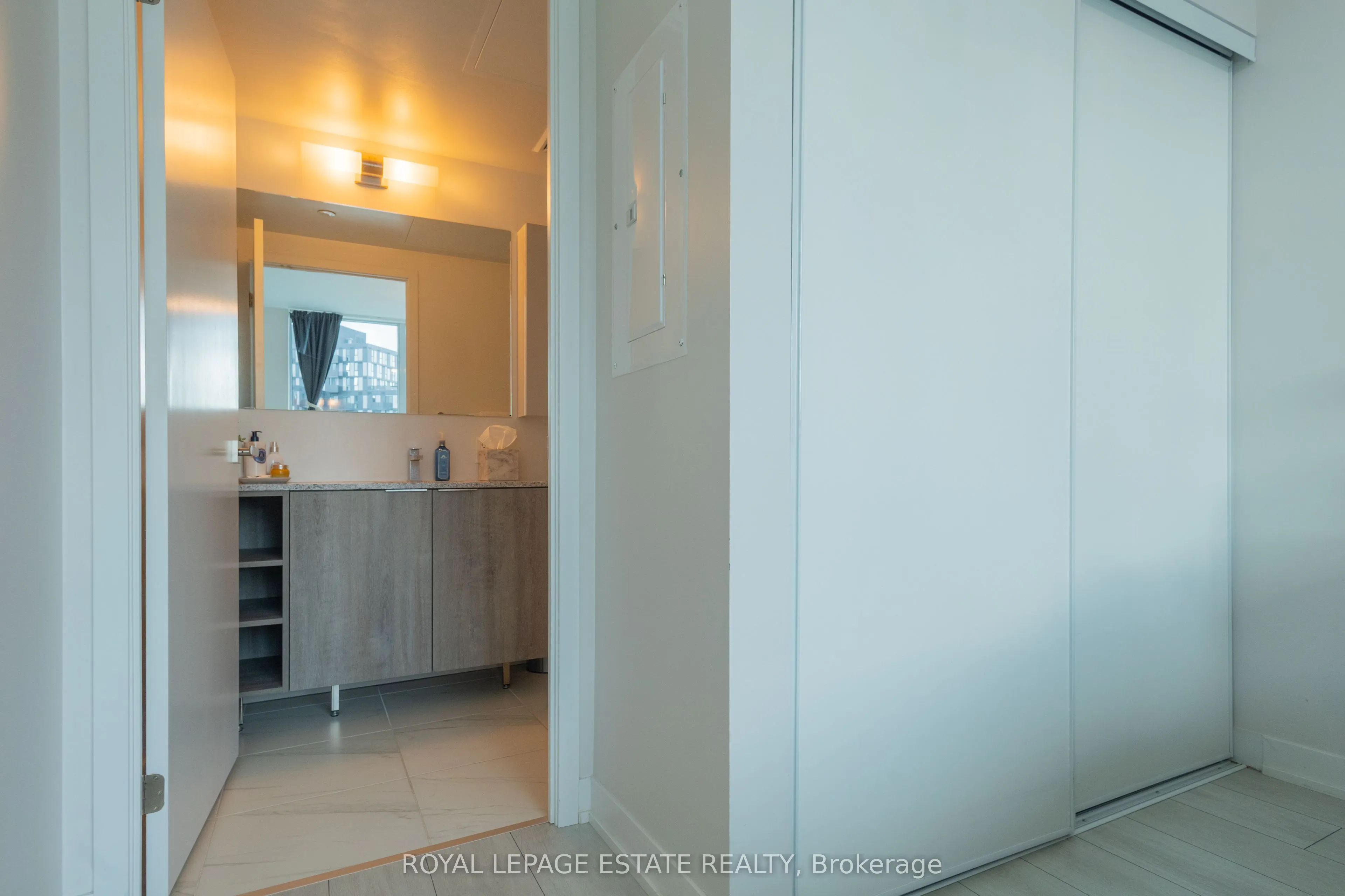 31 Tippett Road #657
