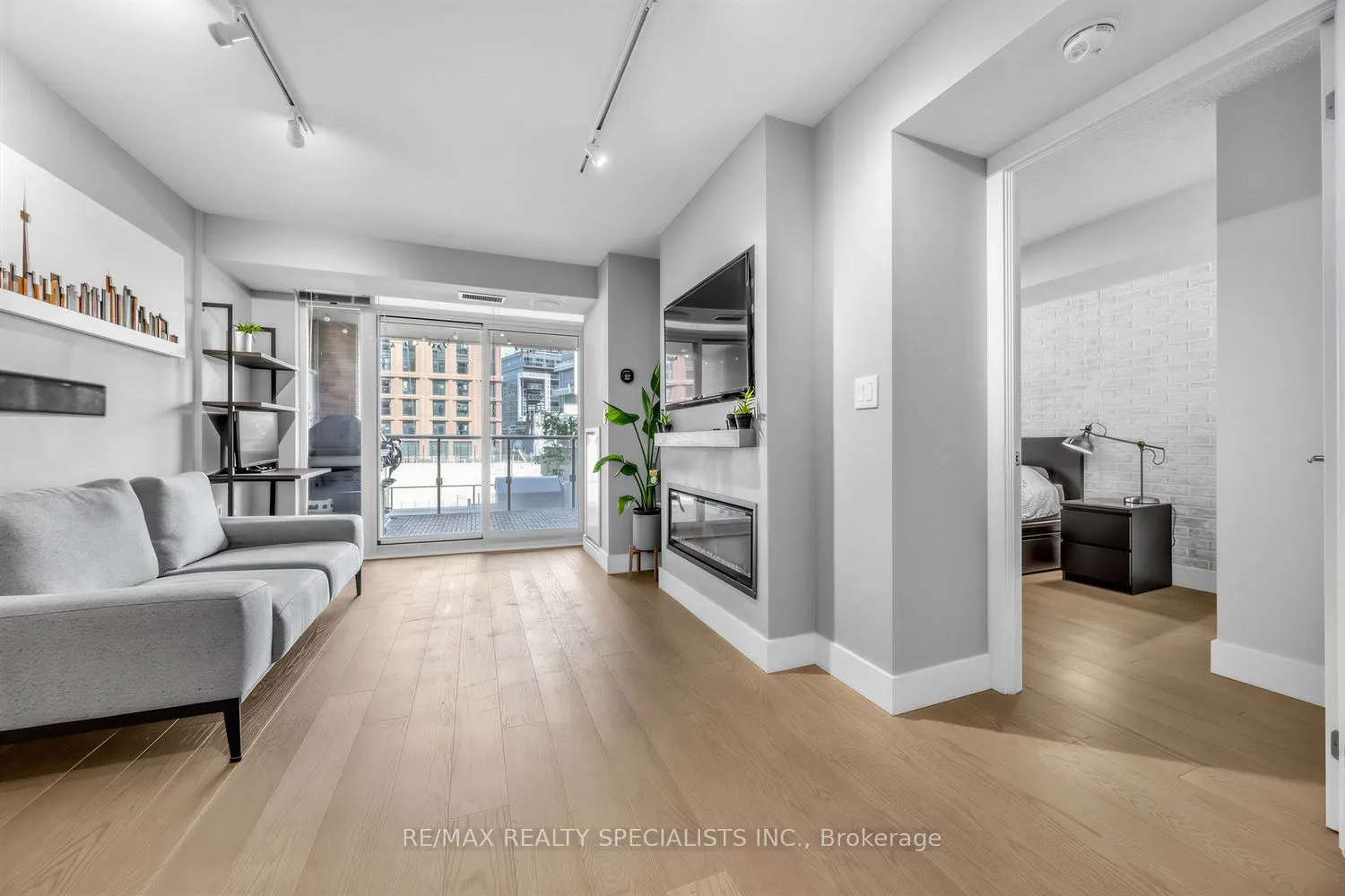 125 Western Battery Road #301