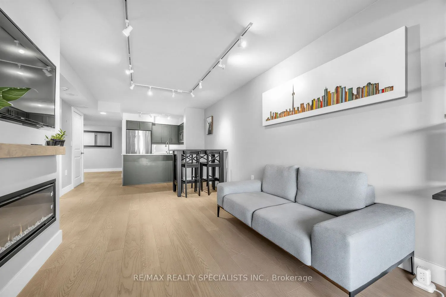 125 Western Battery Road #301