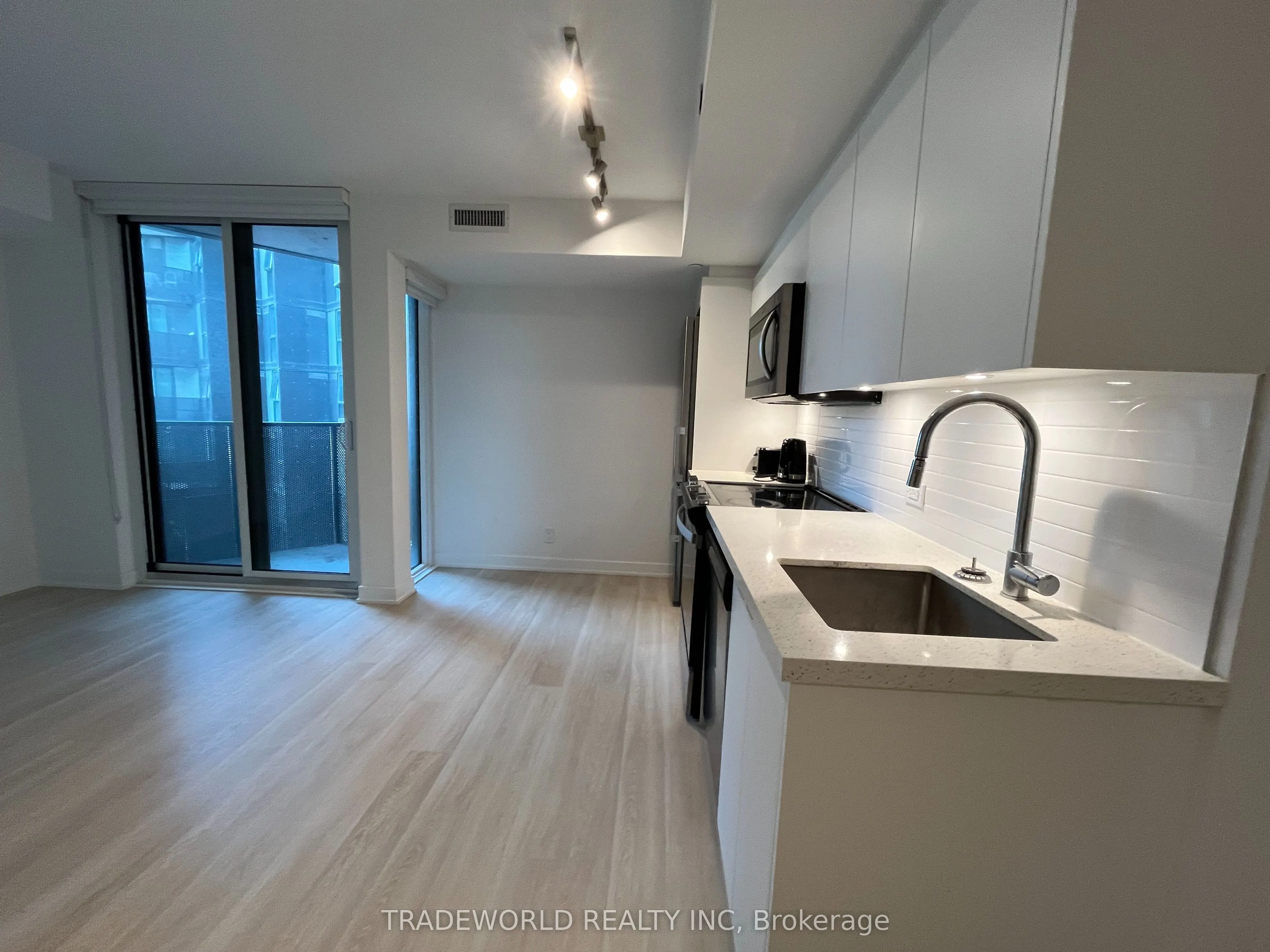 30 Tretti Way #332