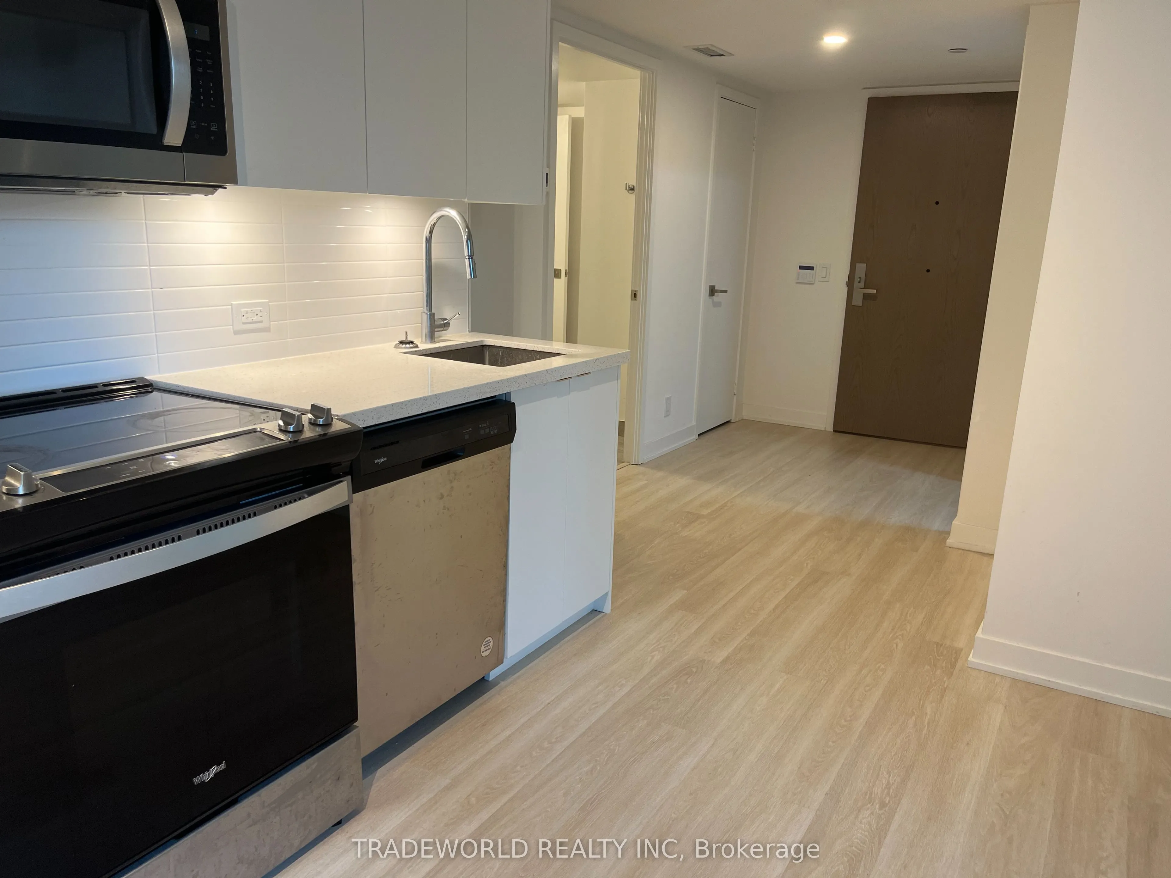 30 Tretti Way #332