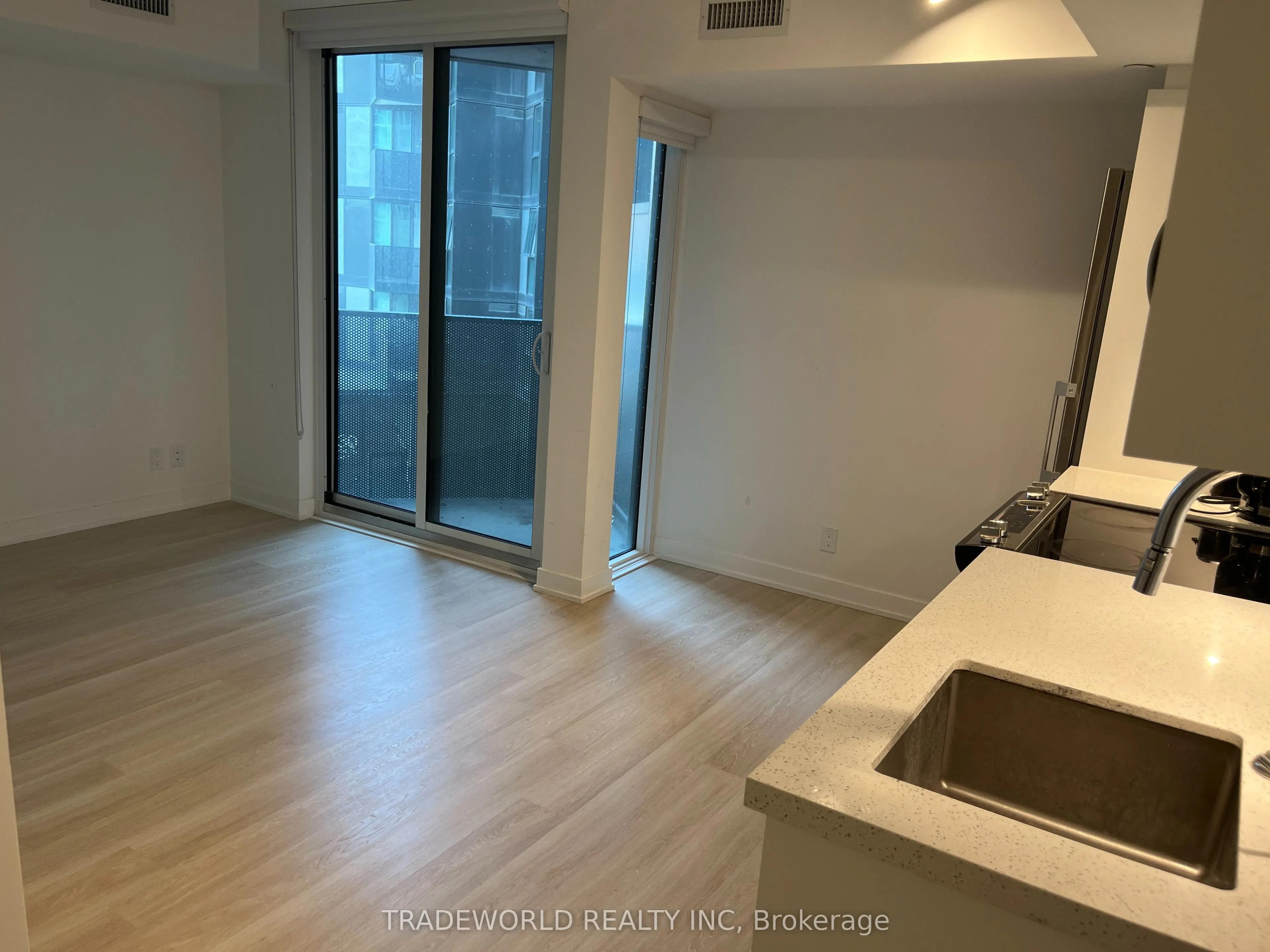 30 Tretti Way #332