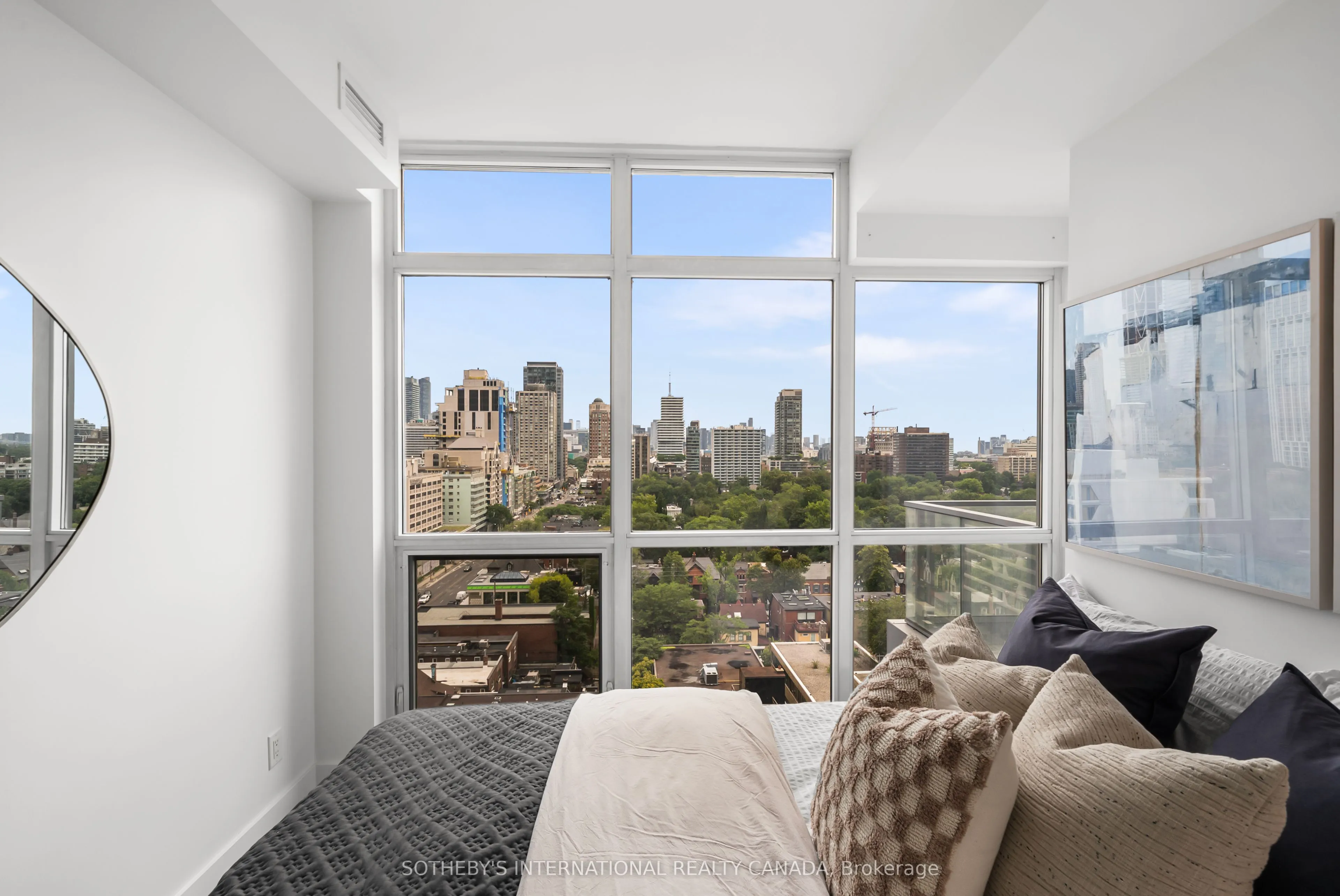 170 Avenue Road #1503