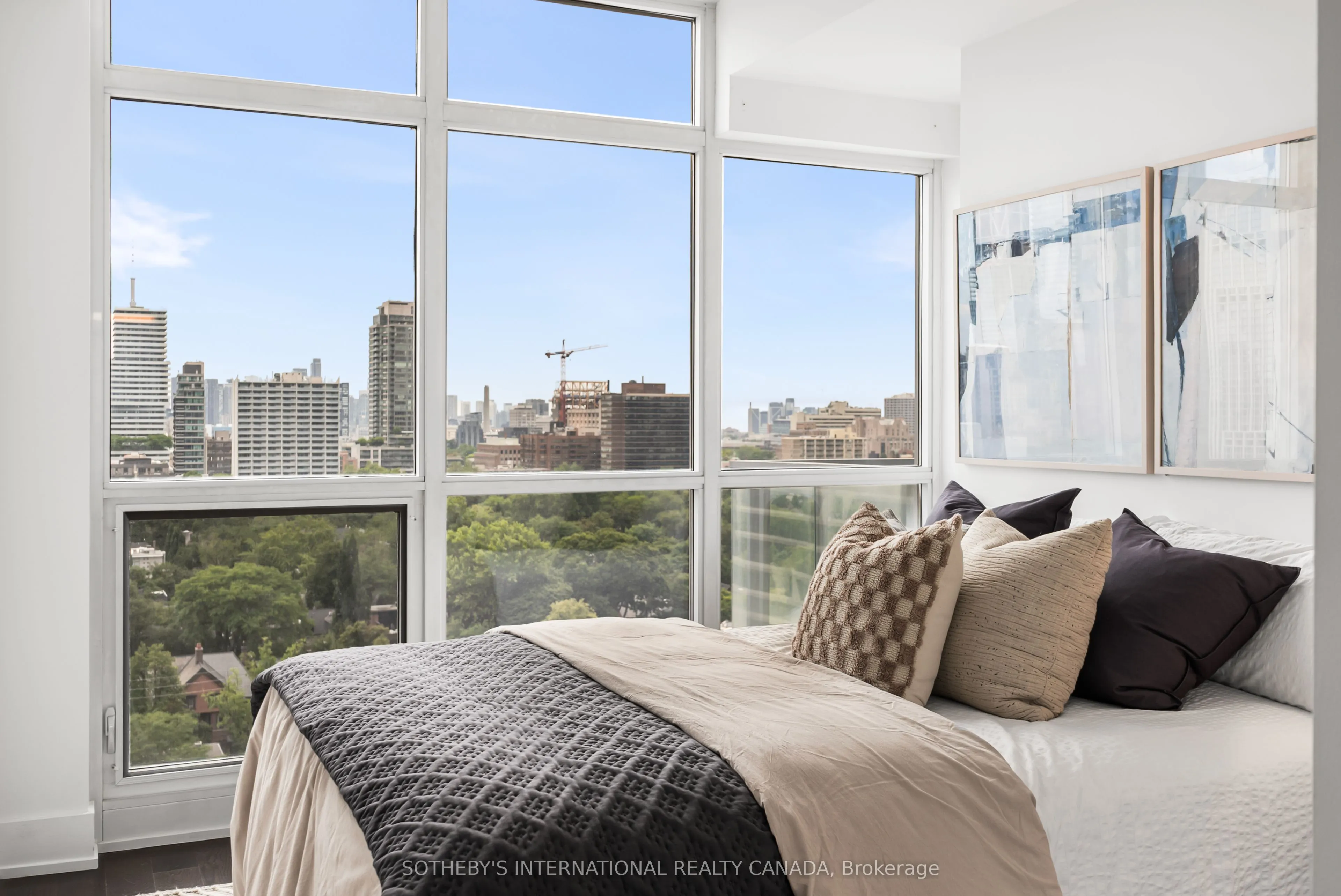 170 Avenue Road #1503