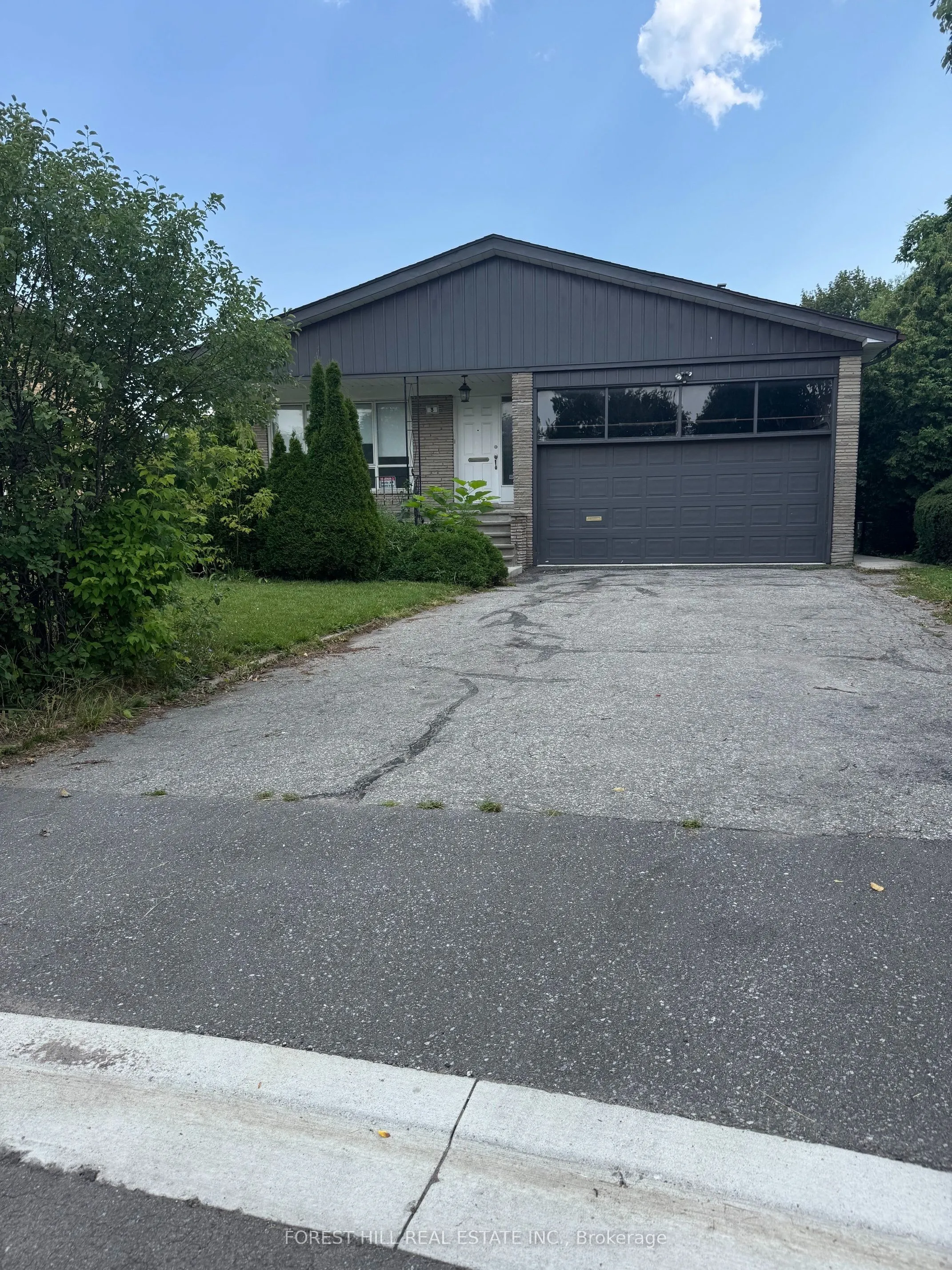 3 Tokay Court