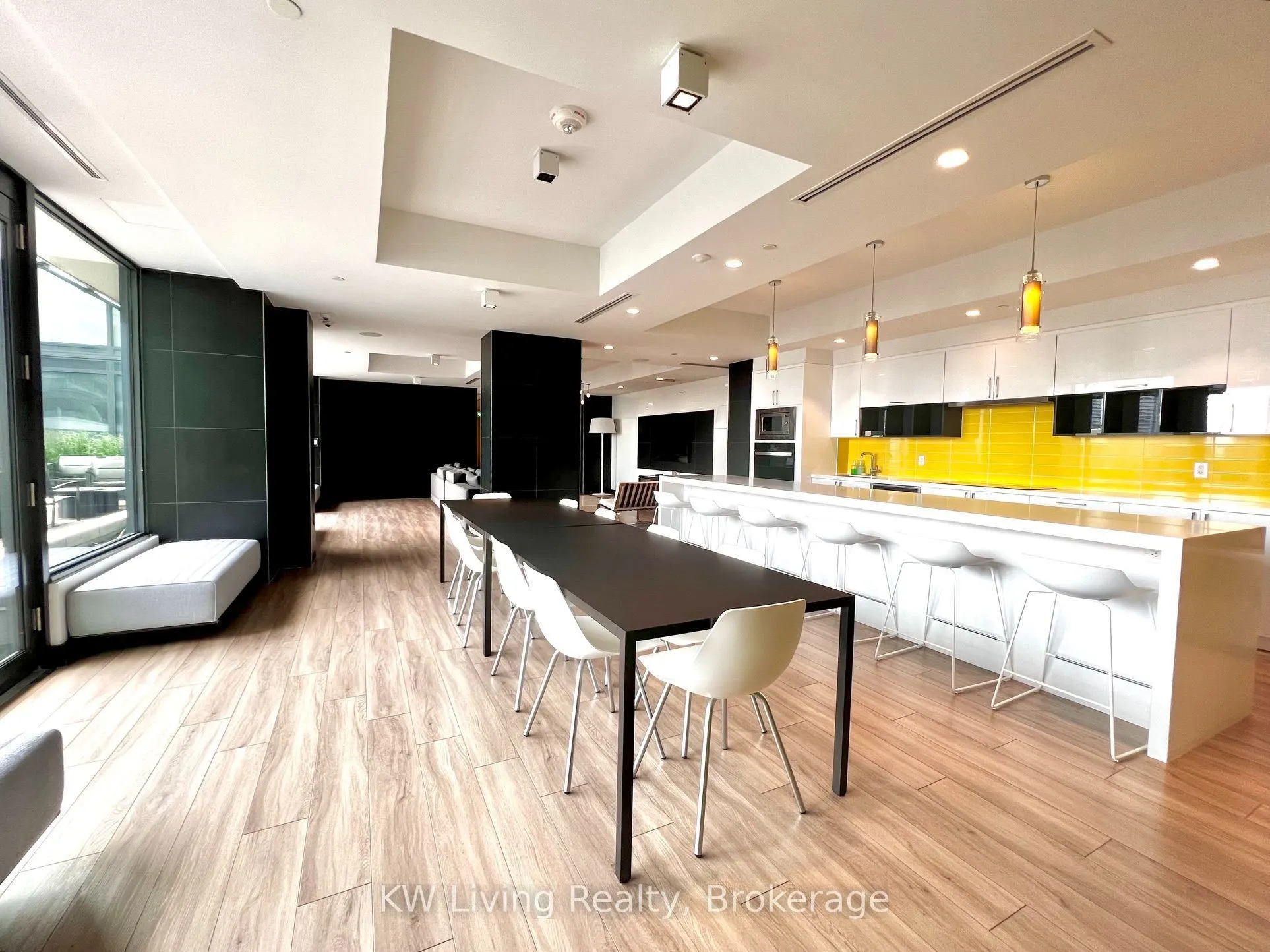 158 Front Street E #1920
