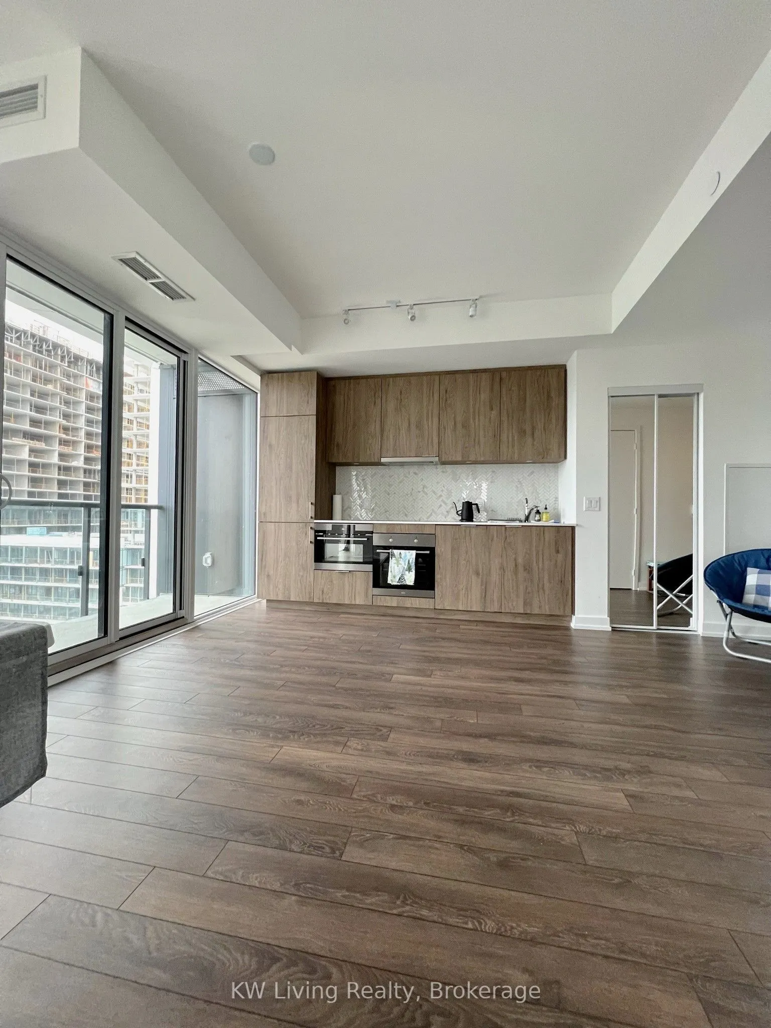 158 Front Street E #1920