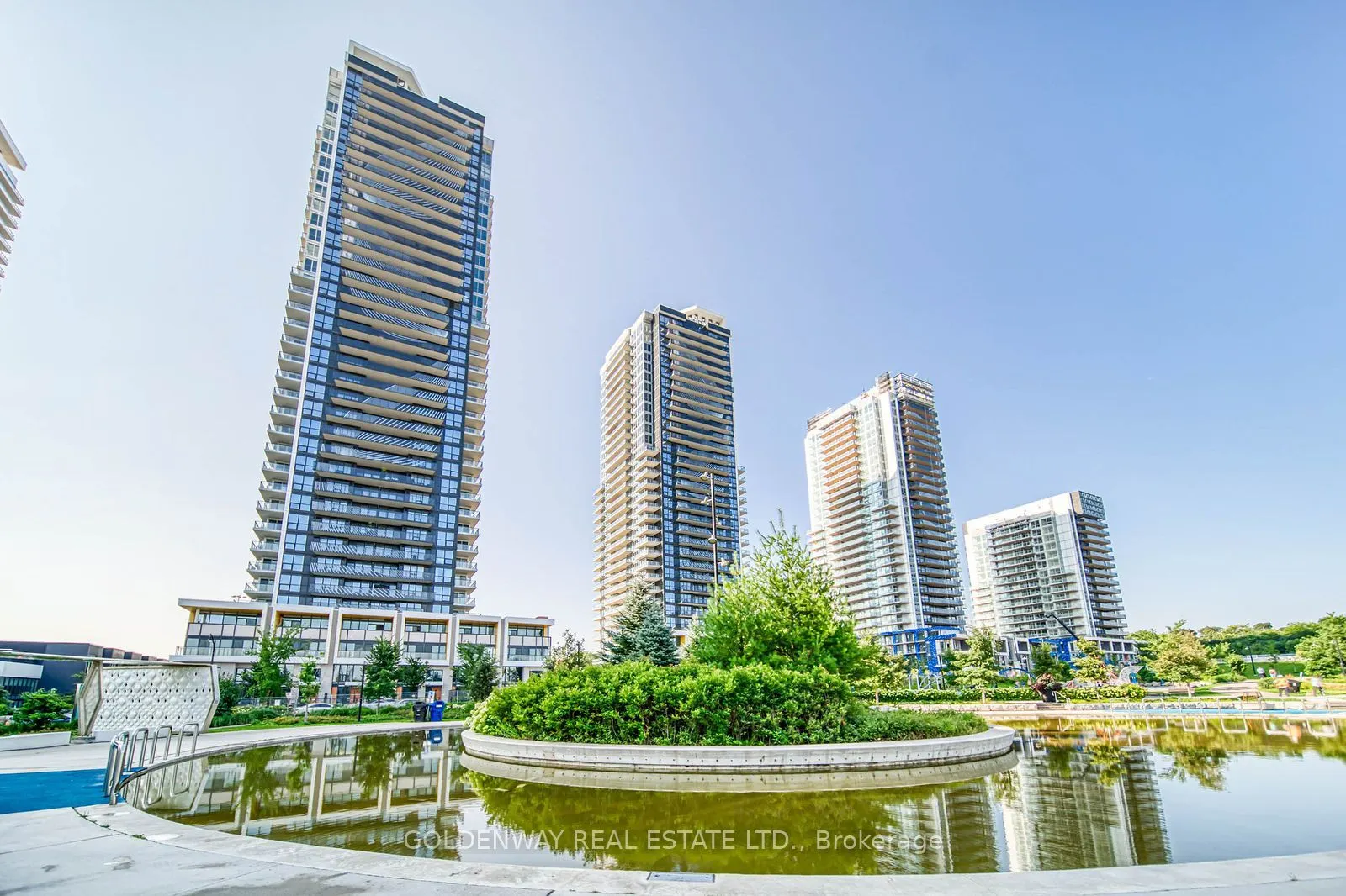 85 McMahon Drive #2109