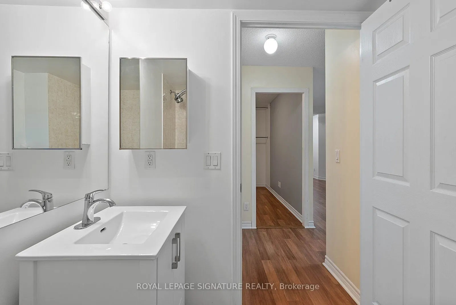 19 Grand Trunk Crescent #801