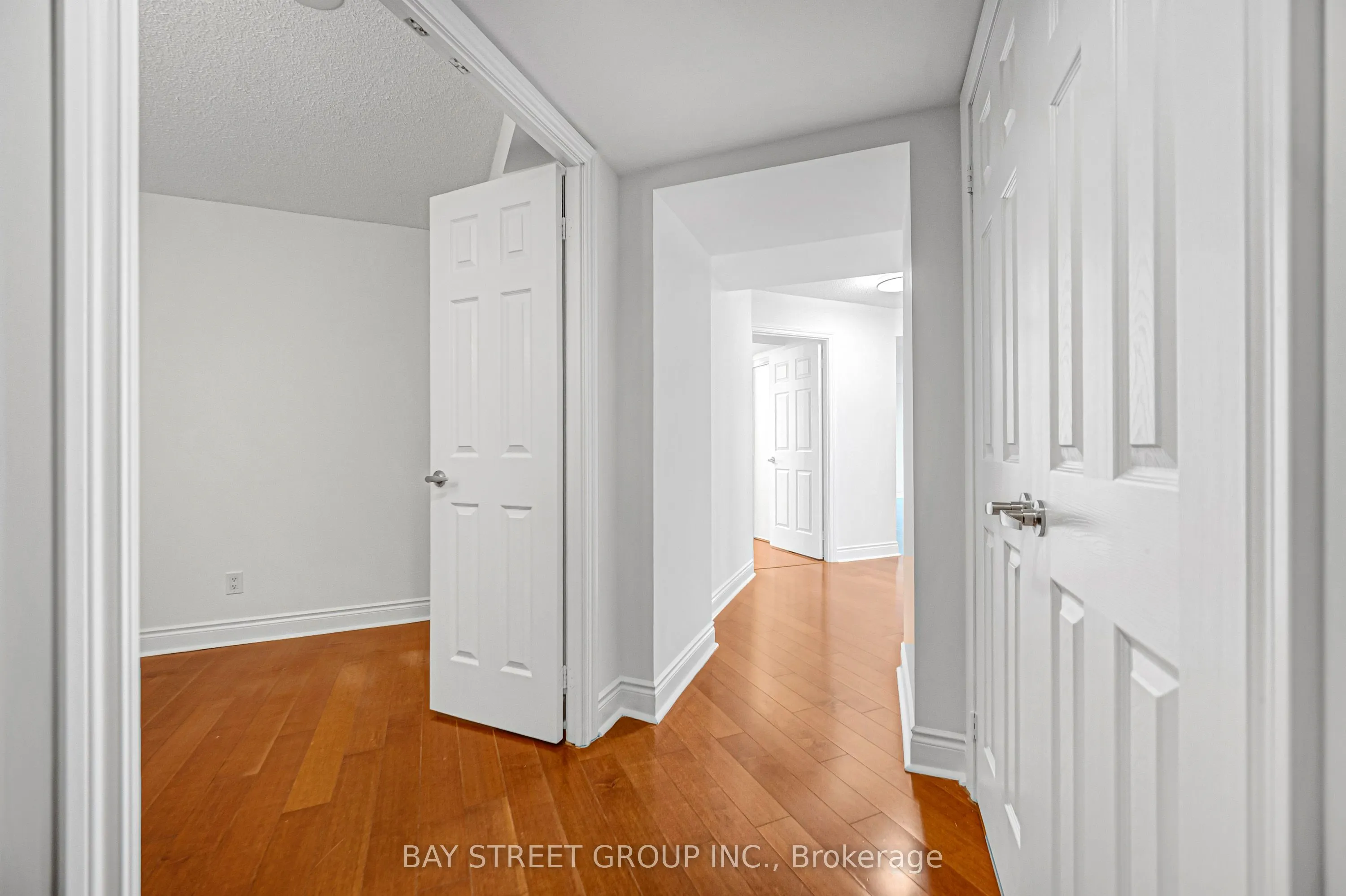 763 Bay Street #4105