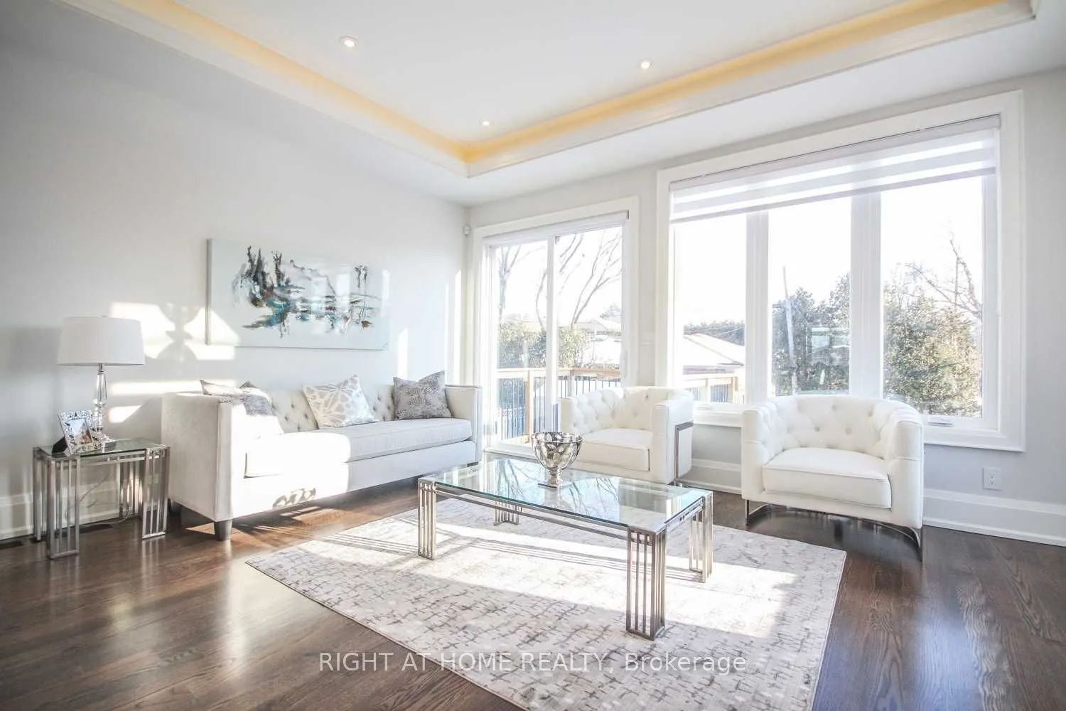 289 Connaught Avenue