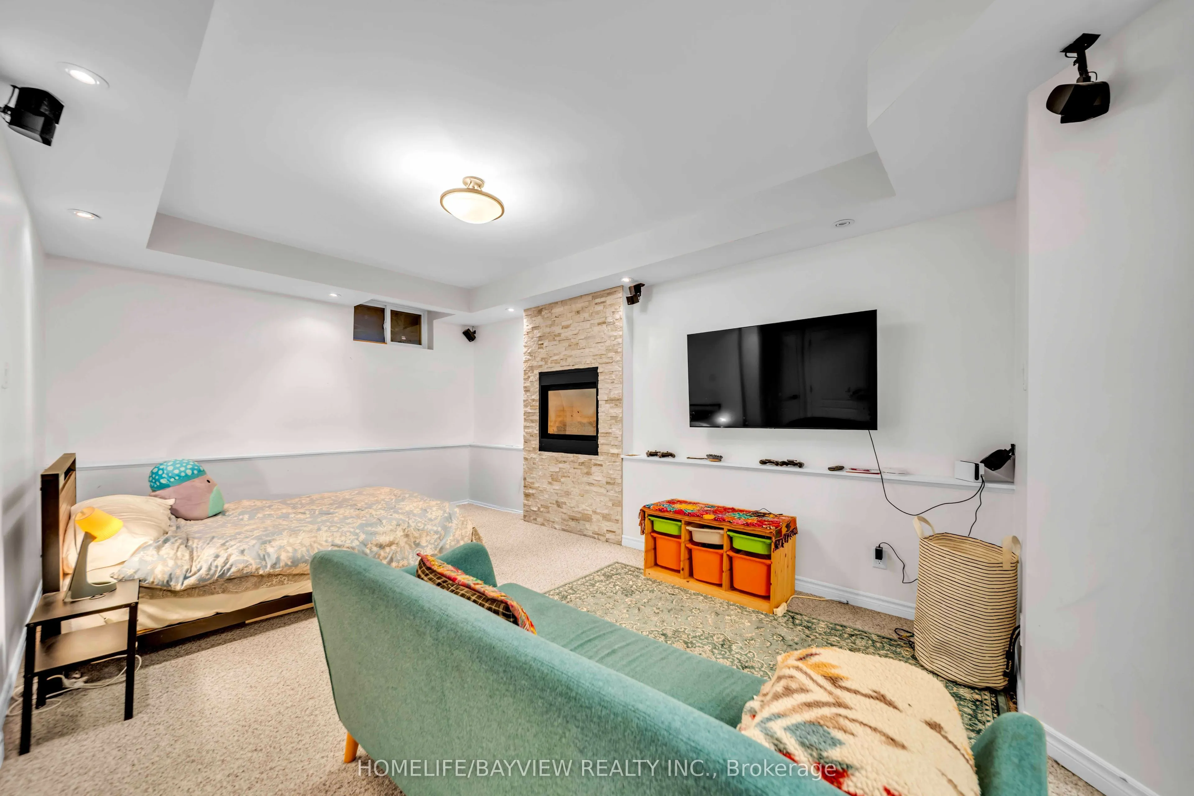 131 Heddington Avenue