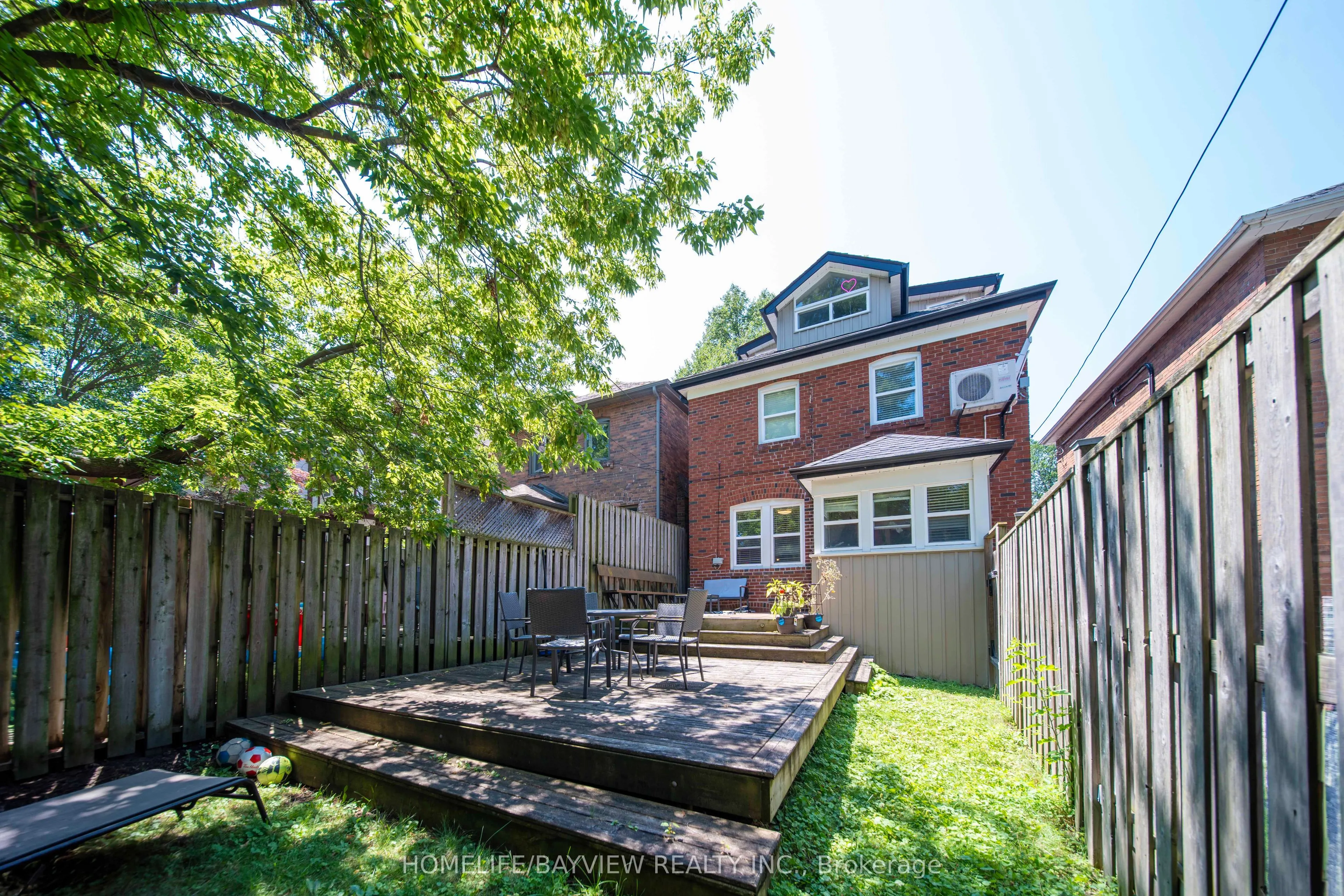 131 Heddington Avenue