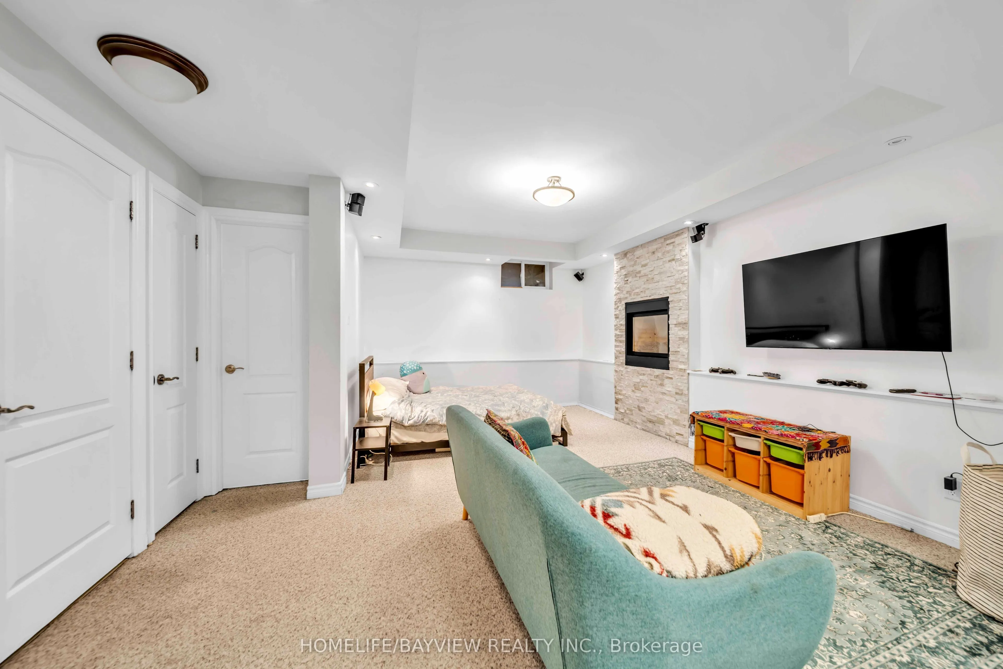 131 Heddington Avenue