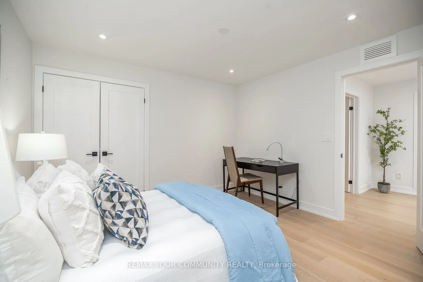 354 Bessborough Drive
